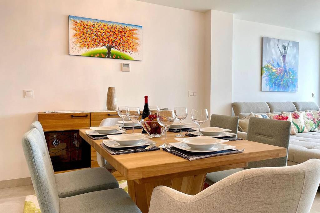 Sea View @ Casa Banderas, La Cala 3 bed Luxurious