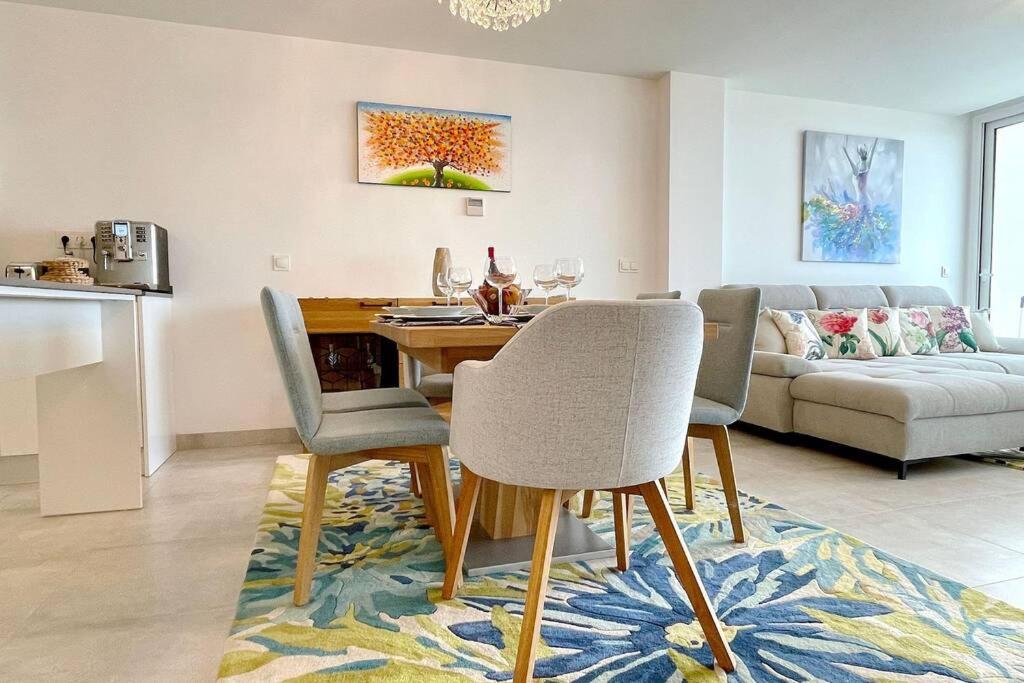 Sea View @ Casa Banderas, La Cala 3 bed Luxurious