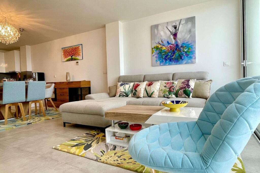 Sea View @ Casa Banderas, La Cala 3 bed Luxurious