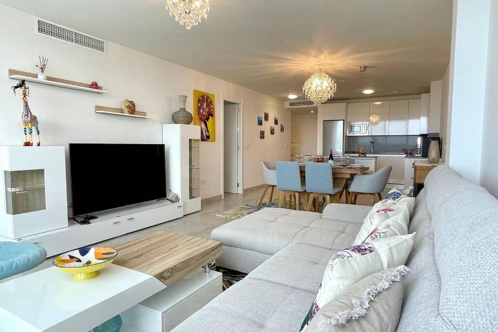 Sea View @ Casa Banderas, La Cala 3 bed Luxurious