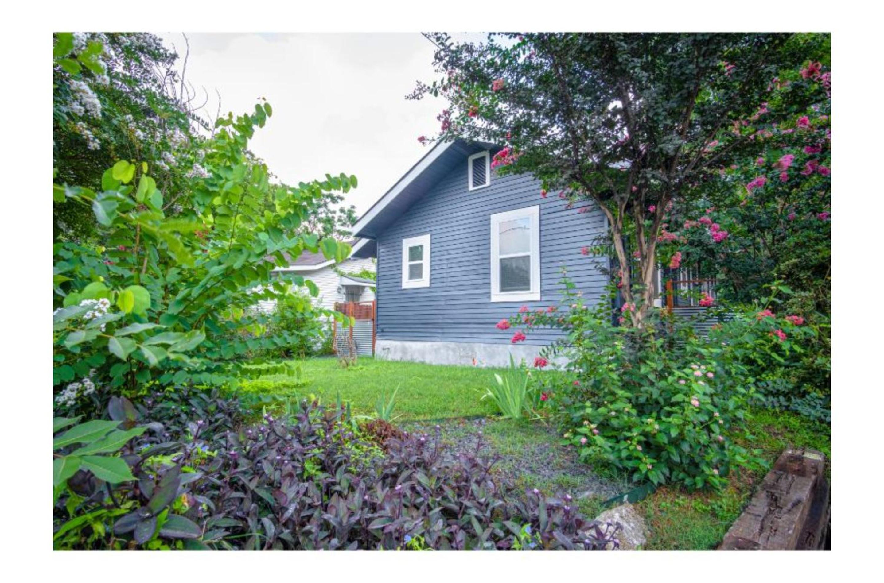 Remodeled Modern 1BR1BA Apt Near Downtown, 5min Pearl view 2