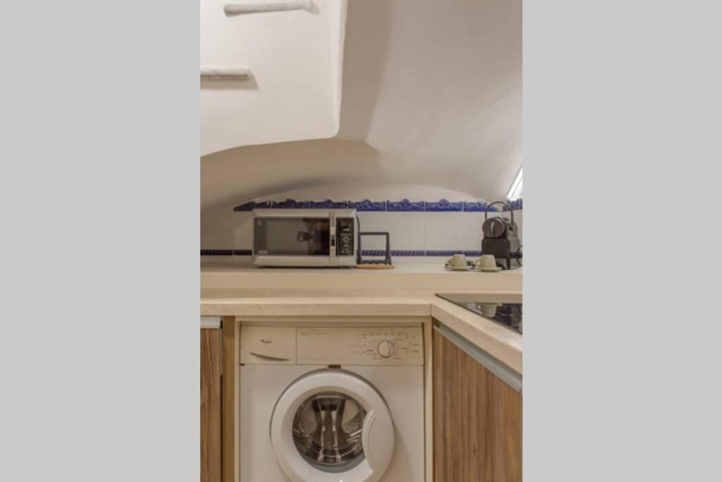 RomAntica Apartment with Dehors near San Giovanni
