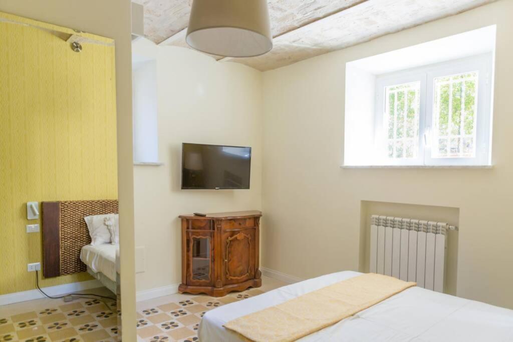 RomAntica Apartment with Dehors near San Giovanni