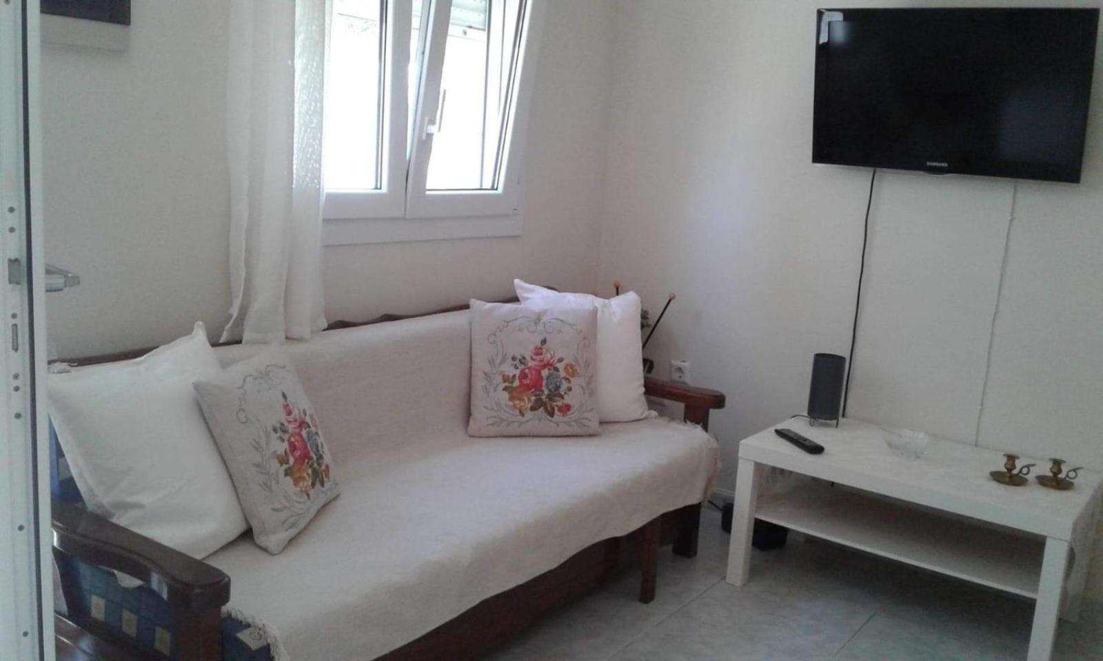 Maria's Little apartment view 5