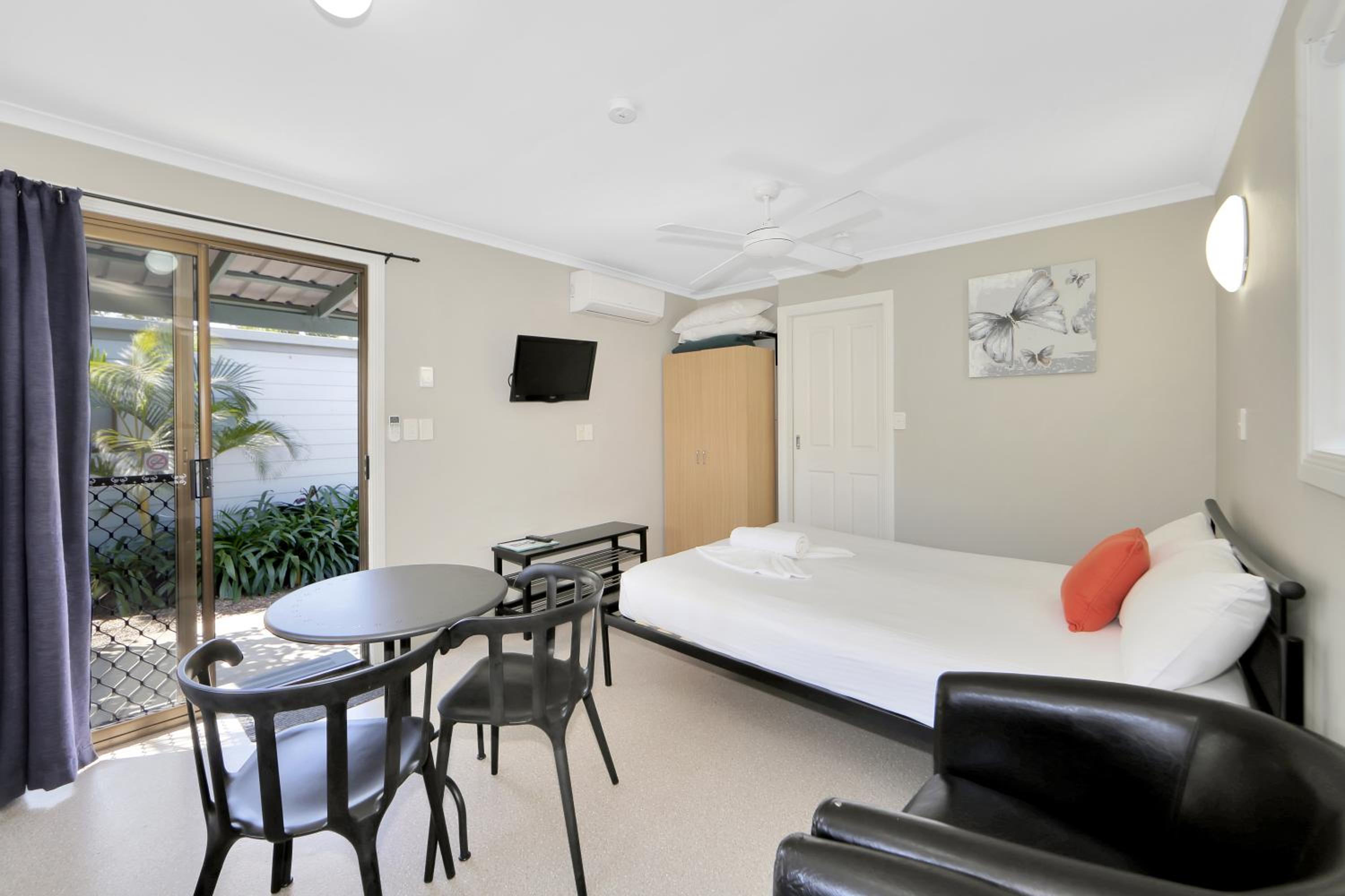BIG4 Cane Village Holiday Park