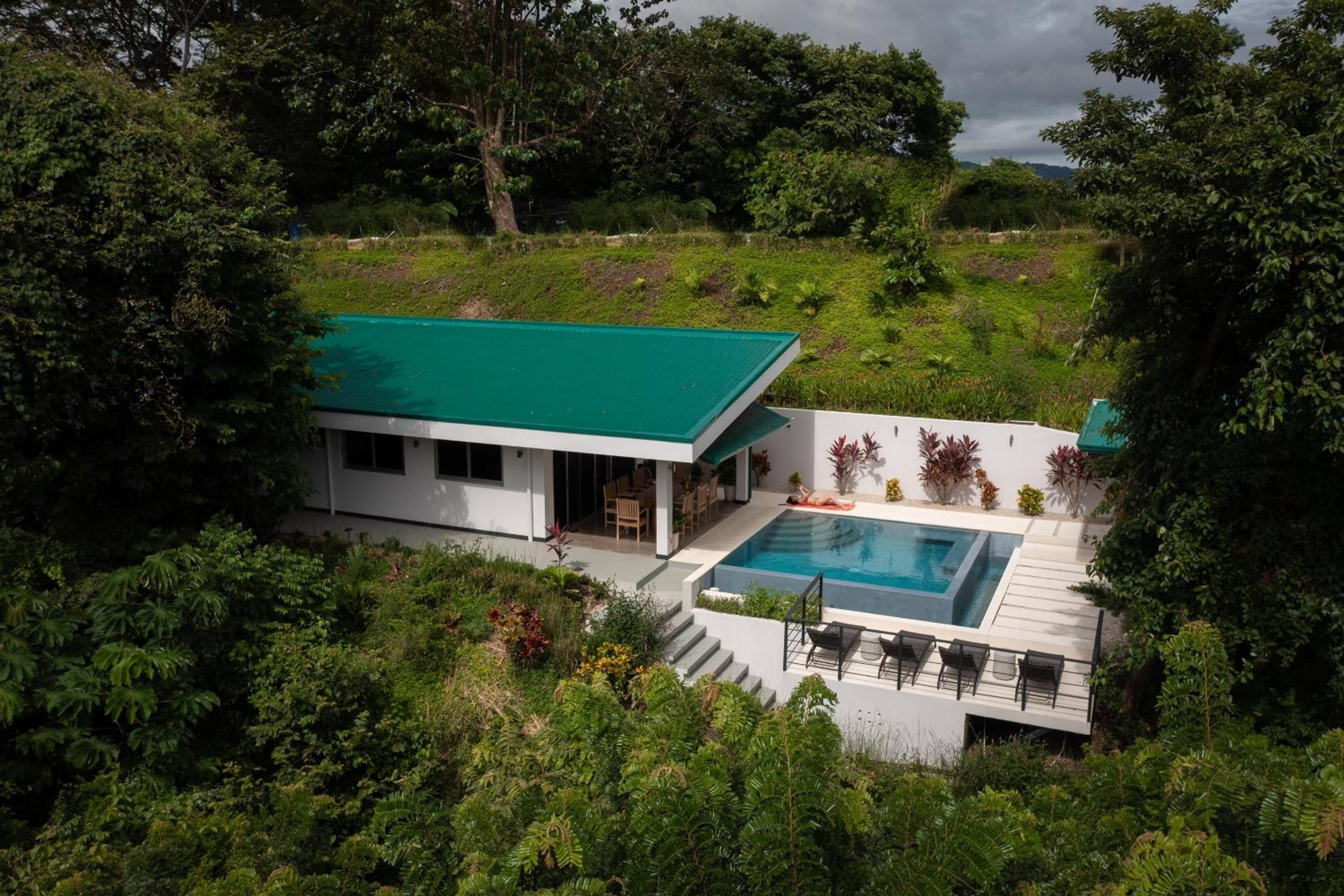 New Hill top Home with a Beautiful Tropical View