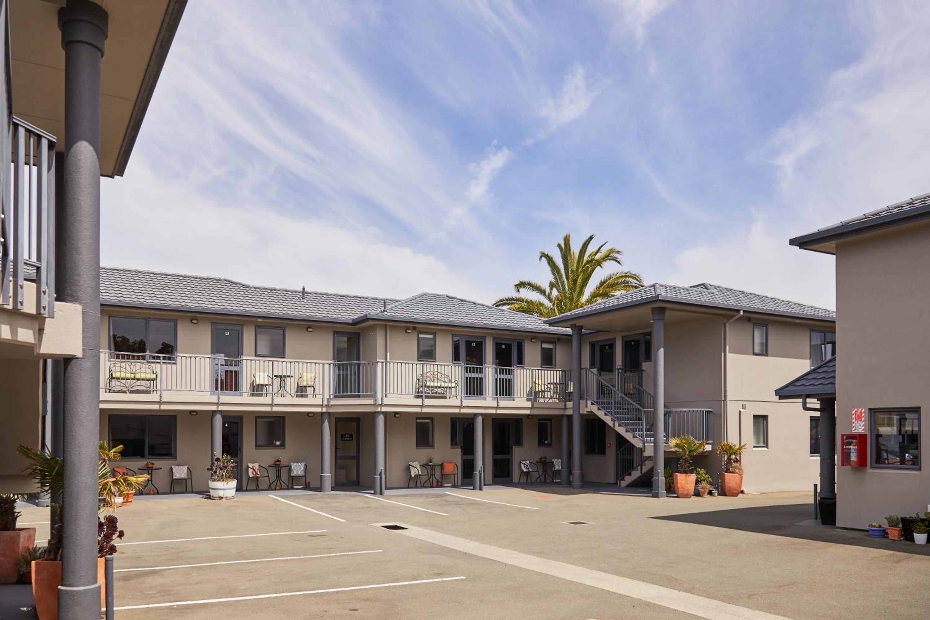 Blenheim Palms Motel