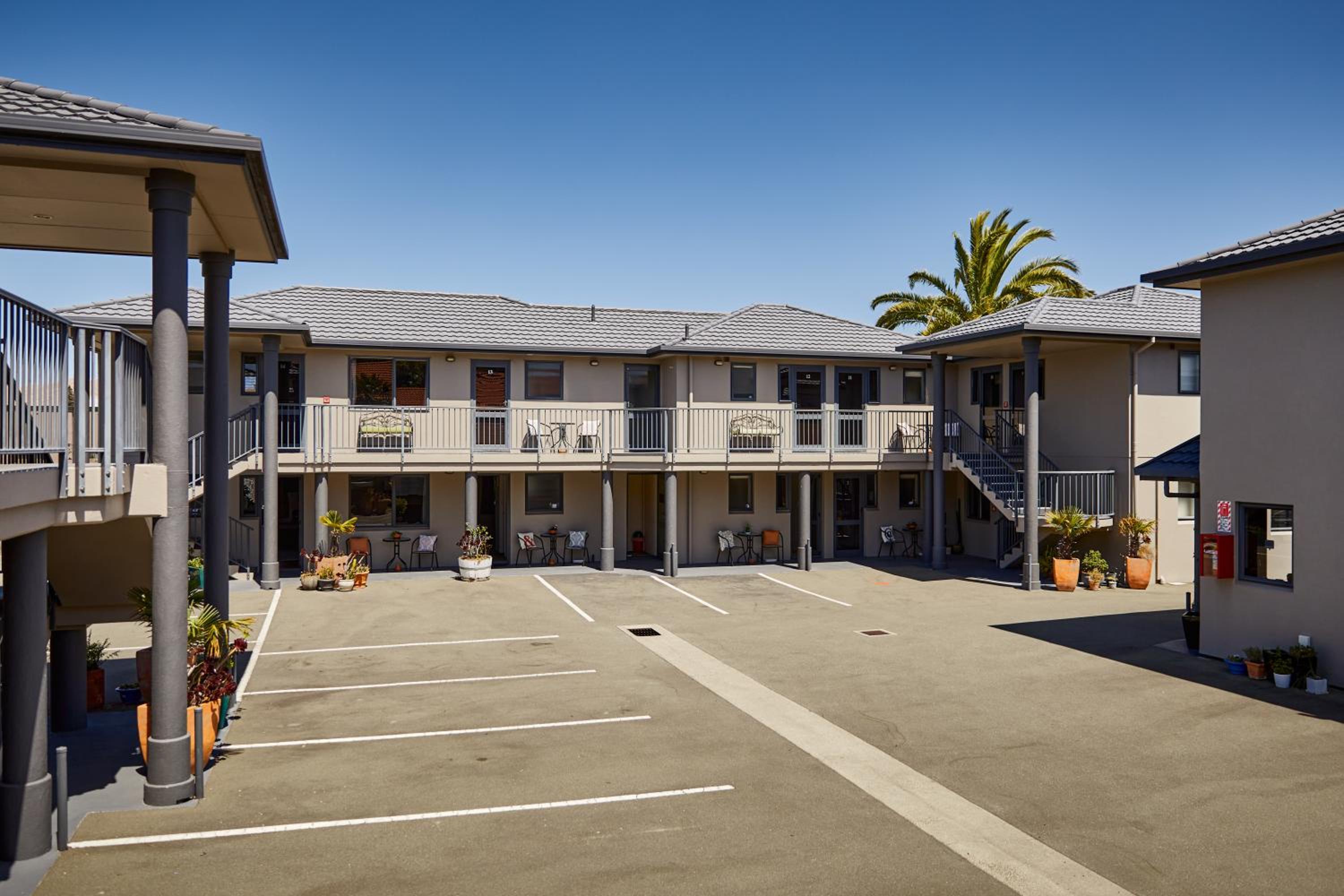 Blenheim Palms Motel