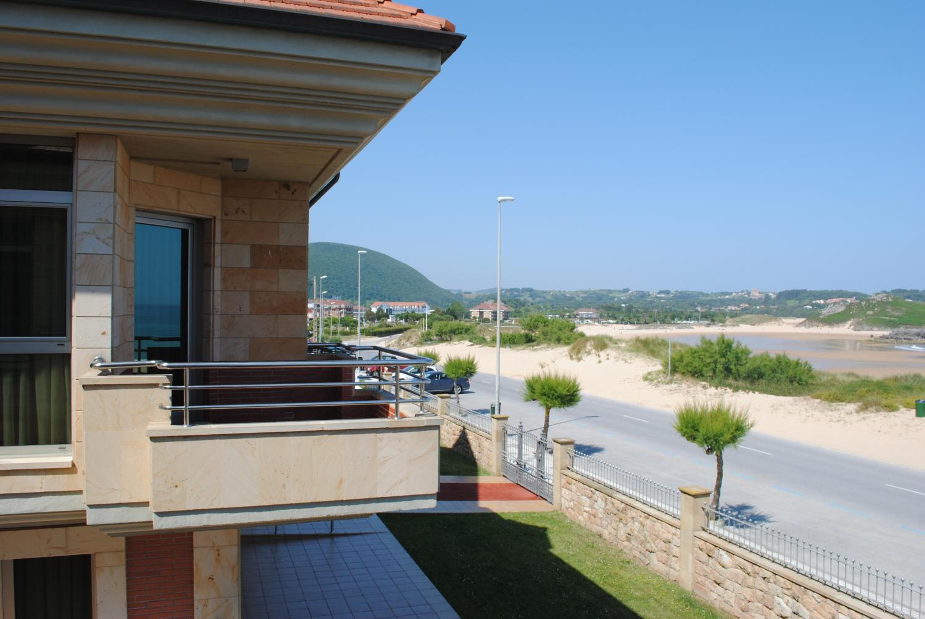 Apartamentos Maritimo Ris con garaje