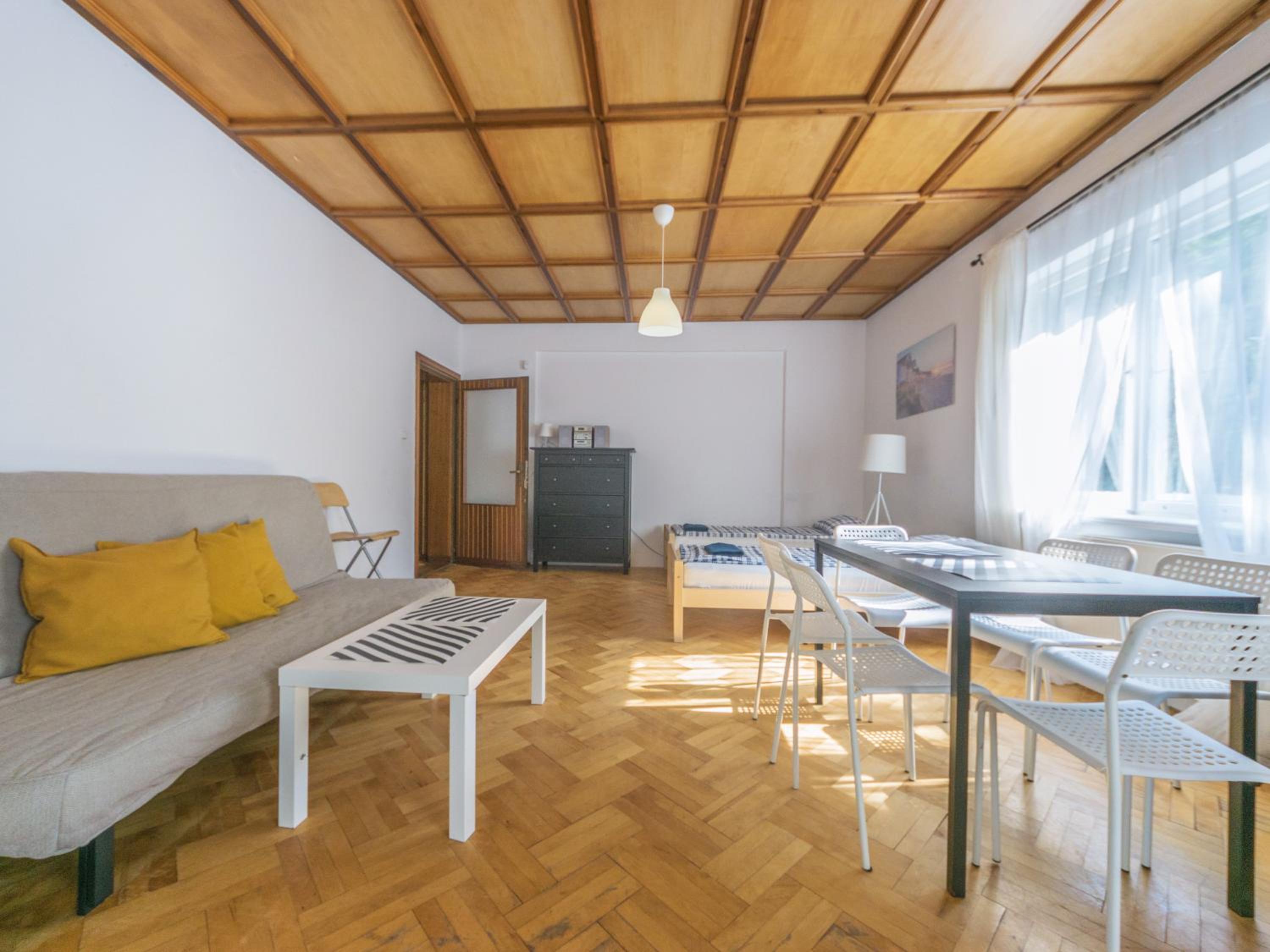 House Managers - Vintage Sopot view 2