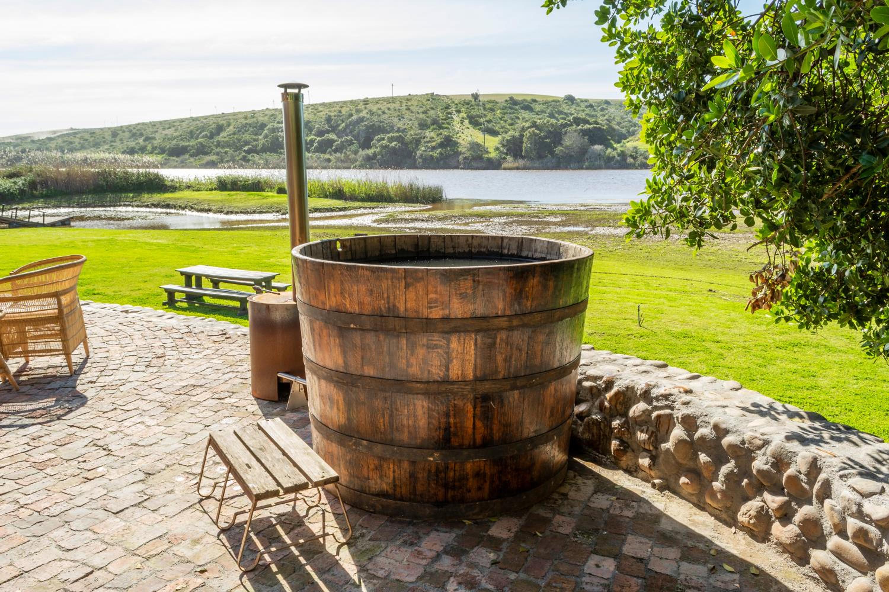 Tides River Lodge