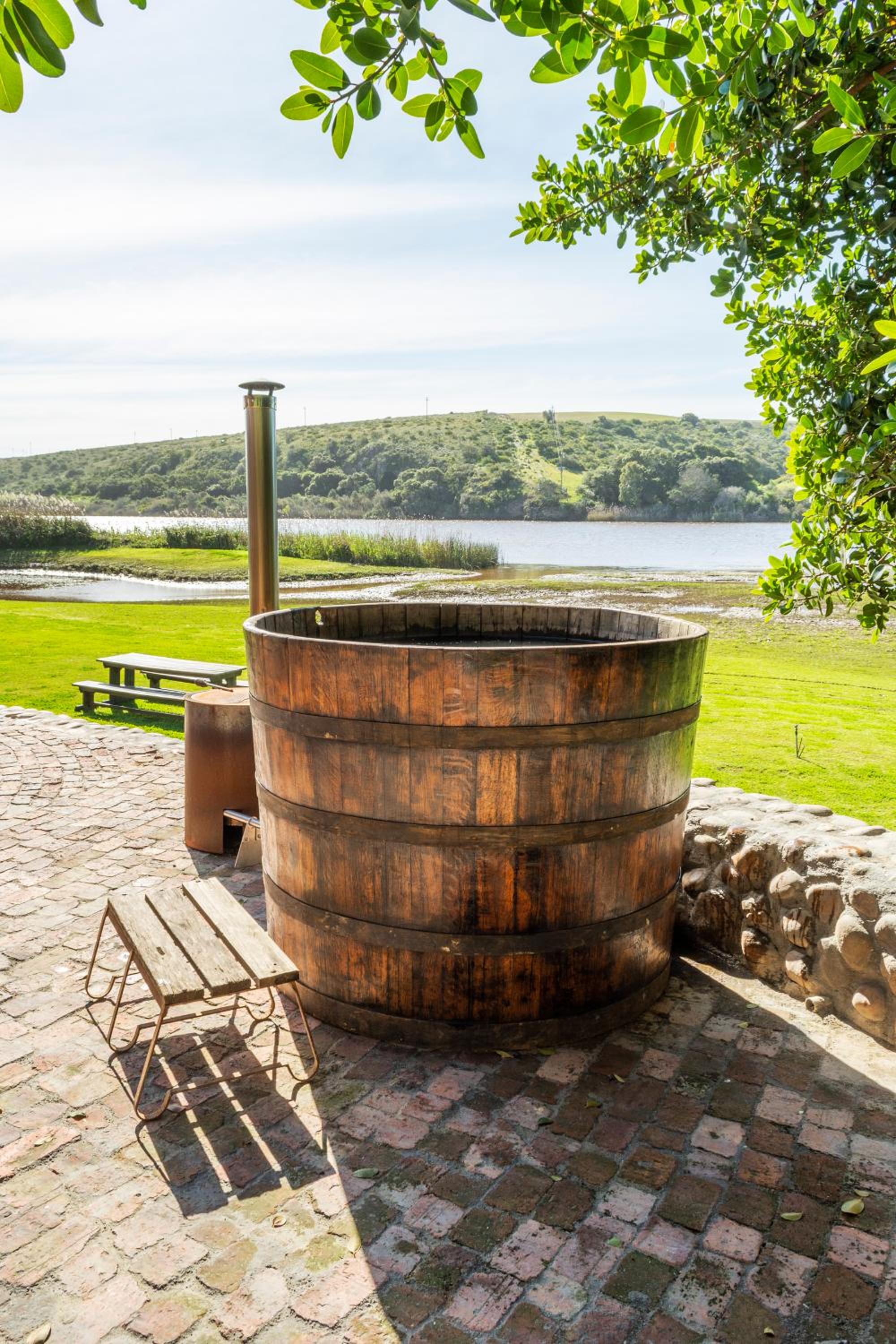 Tides River Lodge