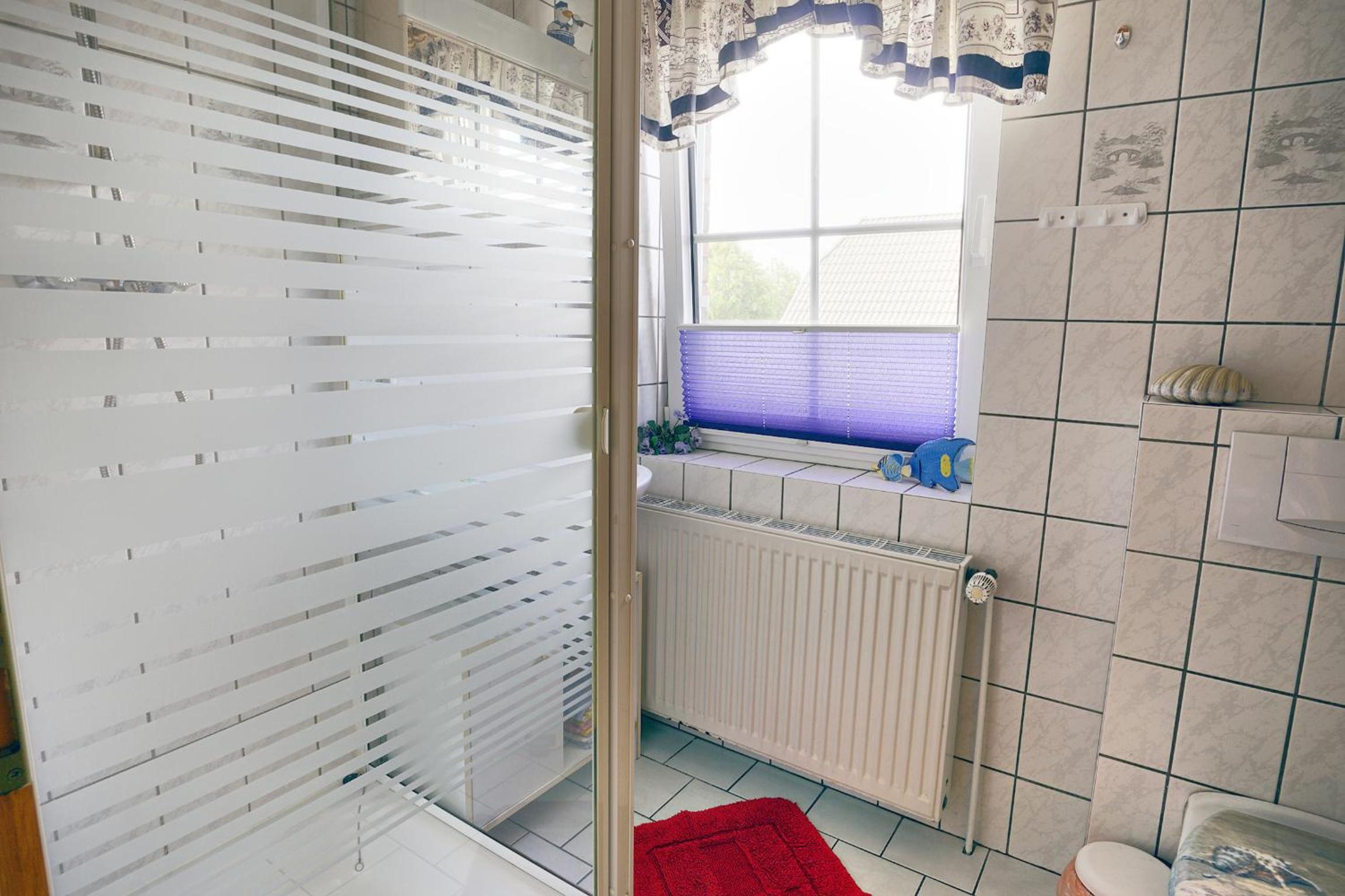 Schäfer, Renate FW 2 en Zingst — bathroom