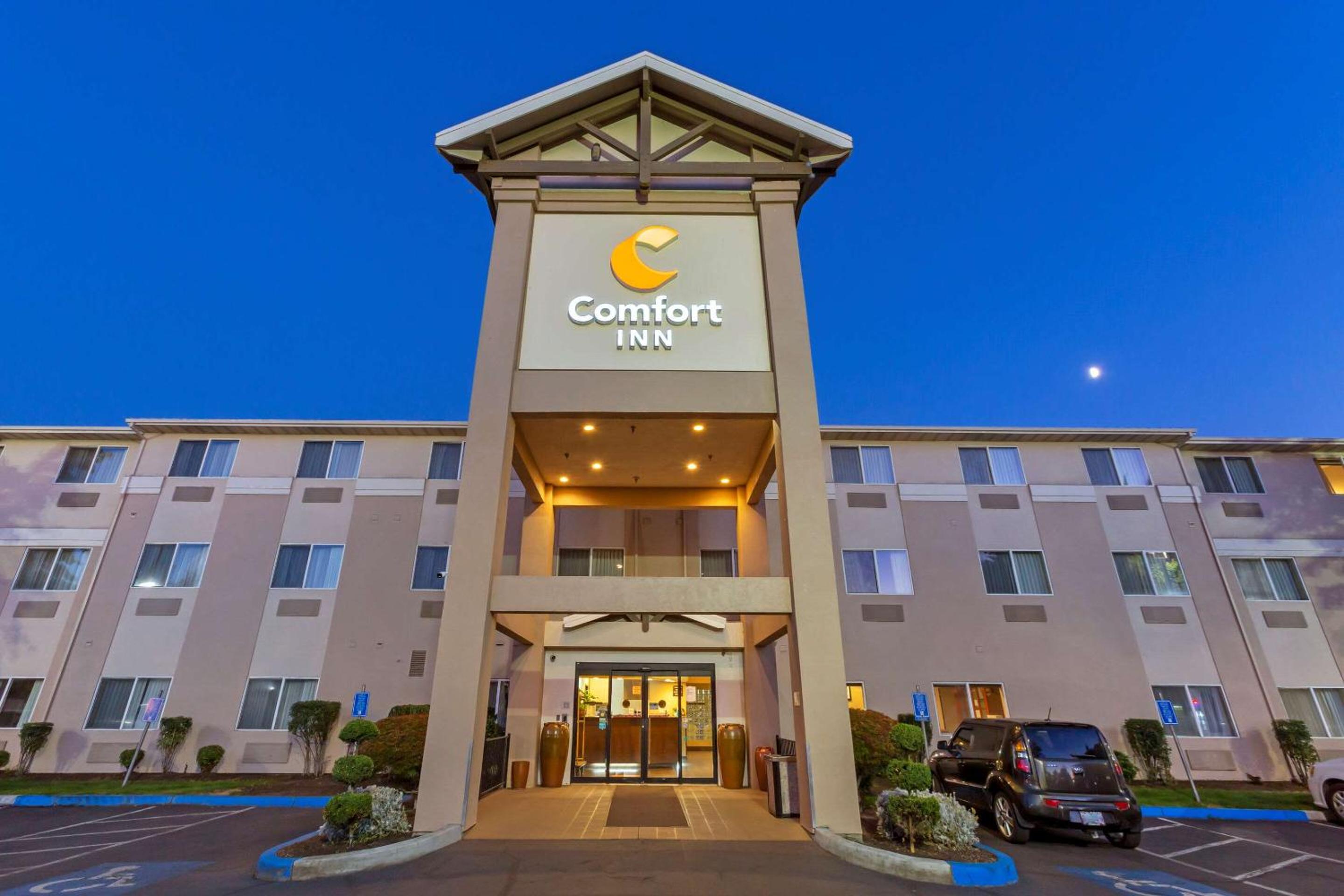 Medford Vacations - Comfort Inn Medford South - Property Image 10