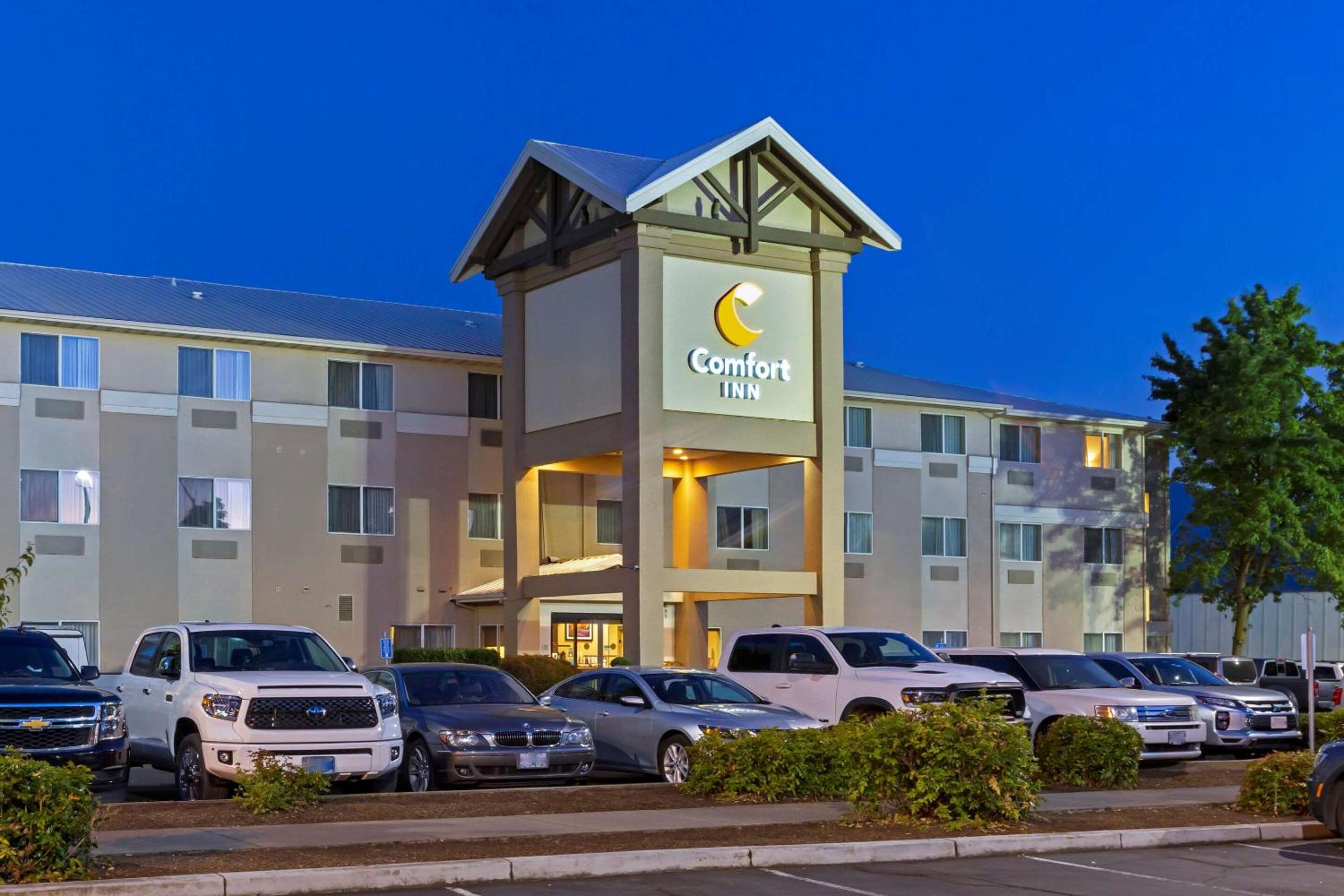 Medford Vacations - Comfort Inn Medford South - Property Image 4