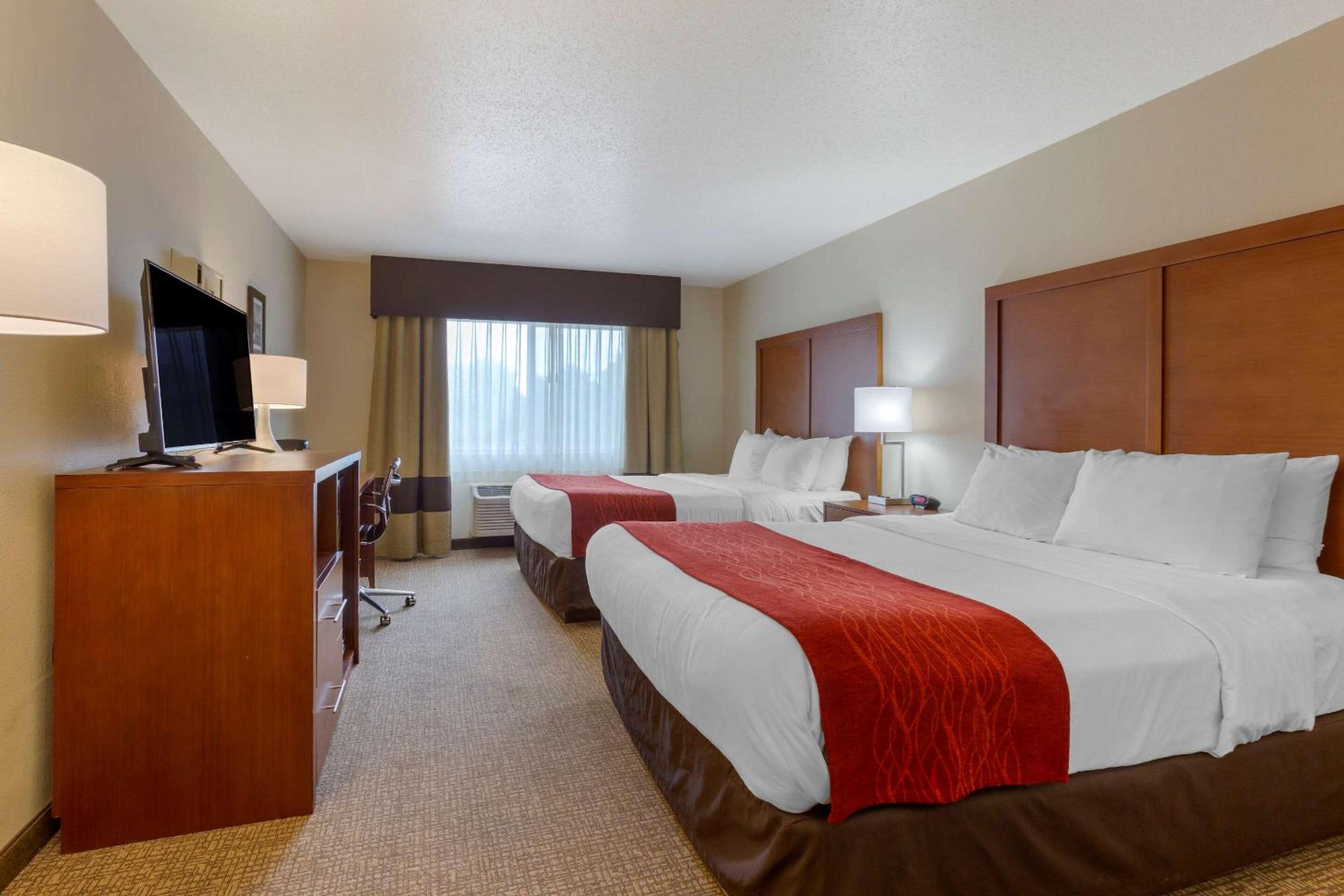 Medford Vacations - Comfort Inn Medford South - Property Image 14