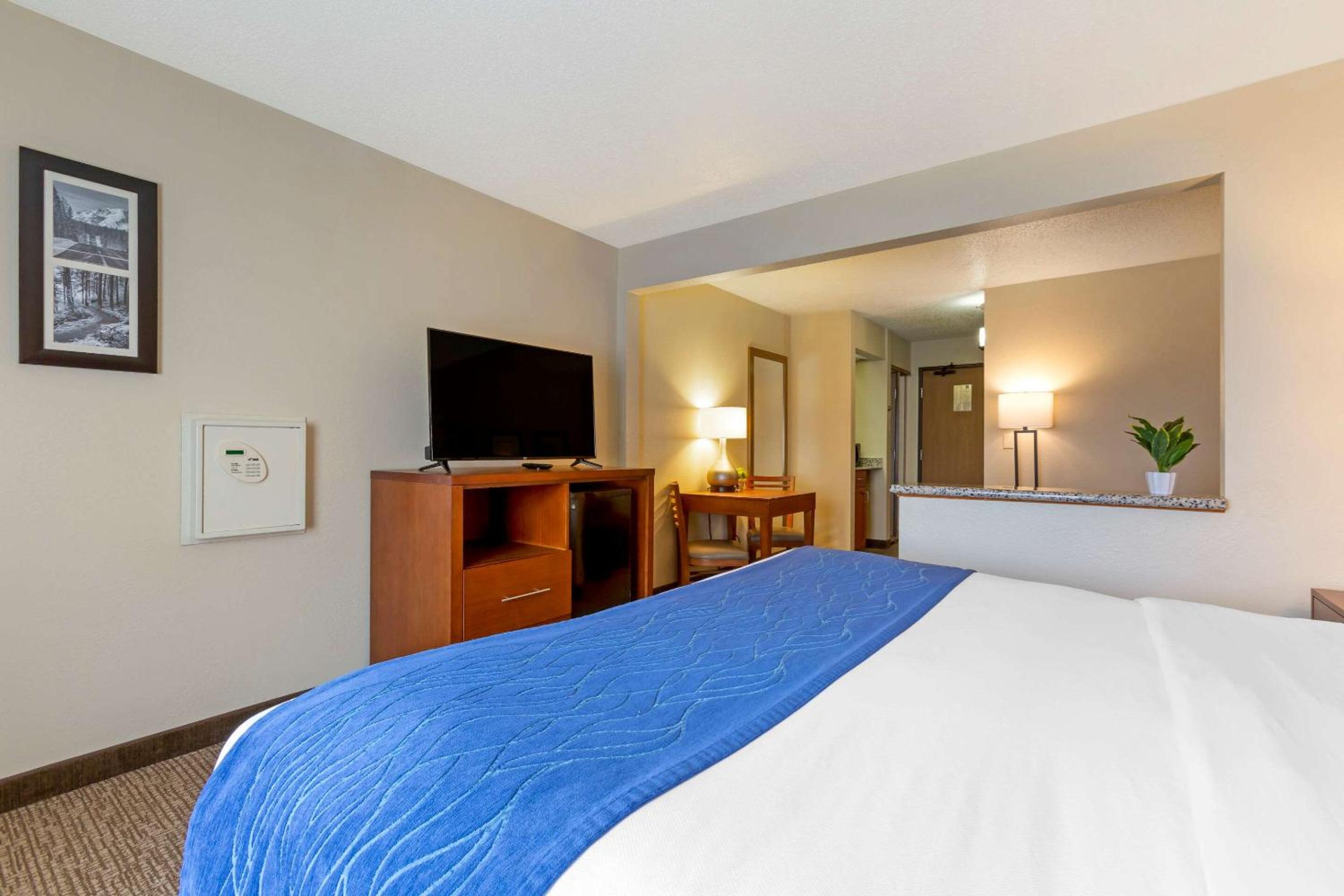 Medford Vacations - Comfort Inn Medford South - Property Image 21