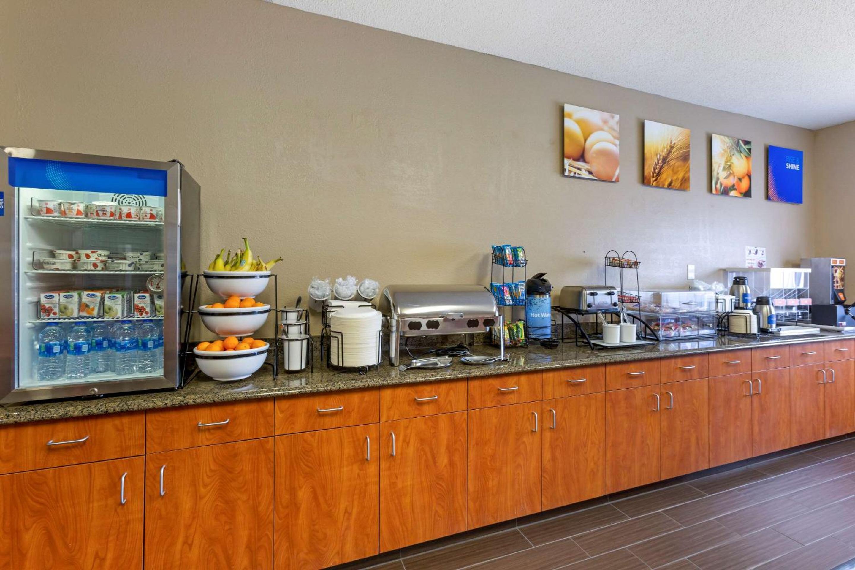 Medford Vacations - Comfort Inn Medford South - Property Image 29
