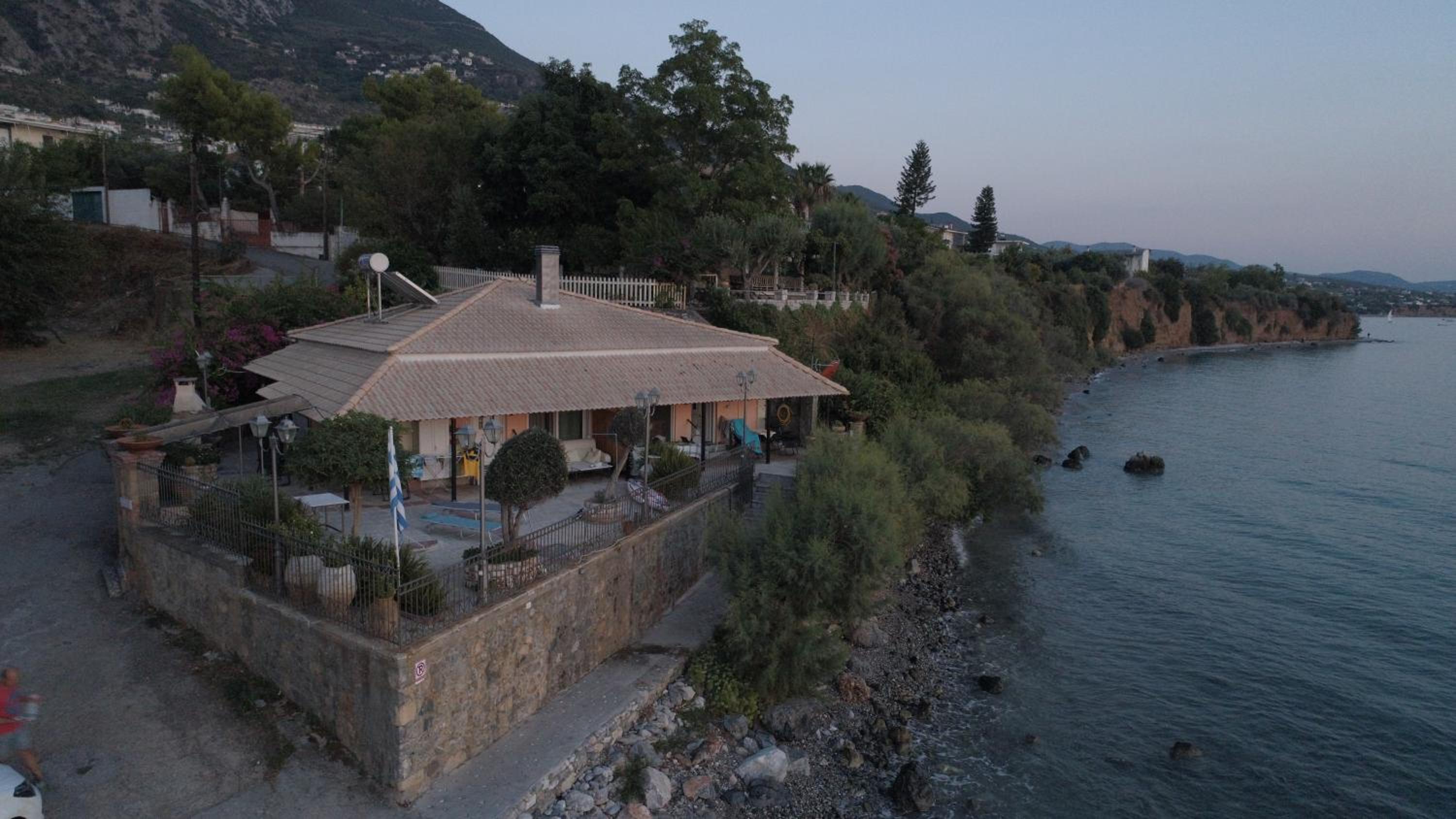 Verga Beachfront House Villa view 3