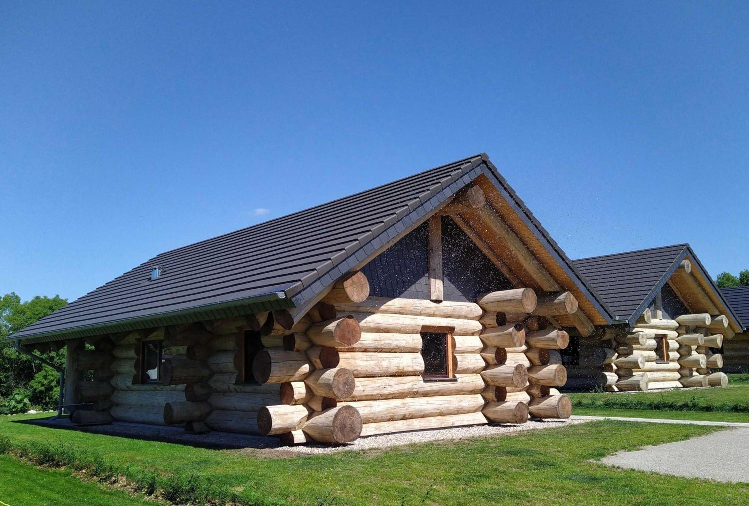 Naturstammhaus Tollensesee
