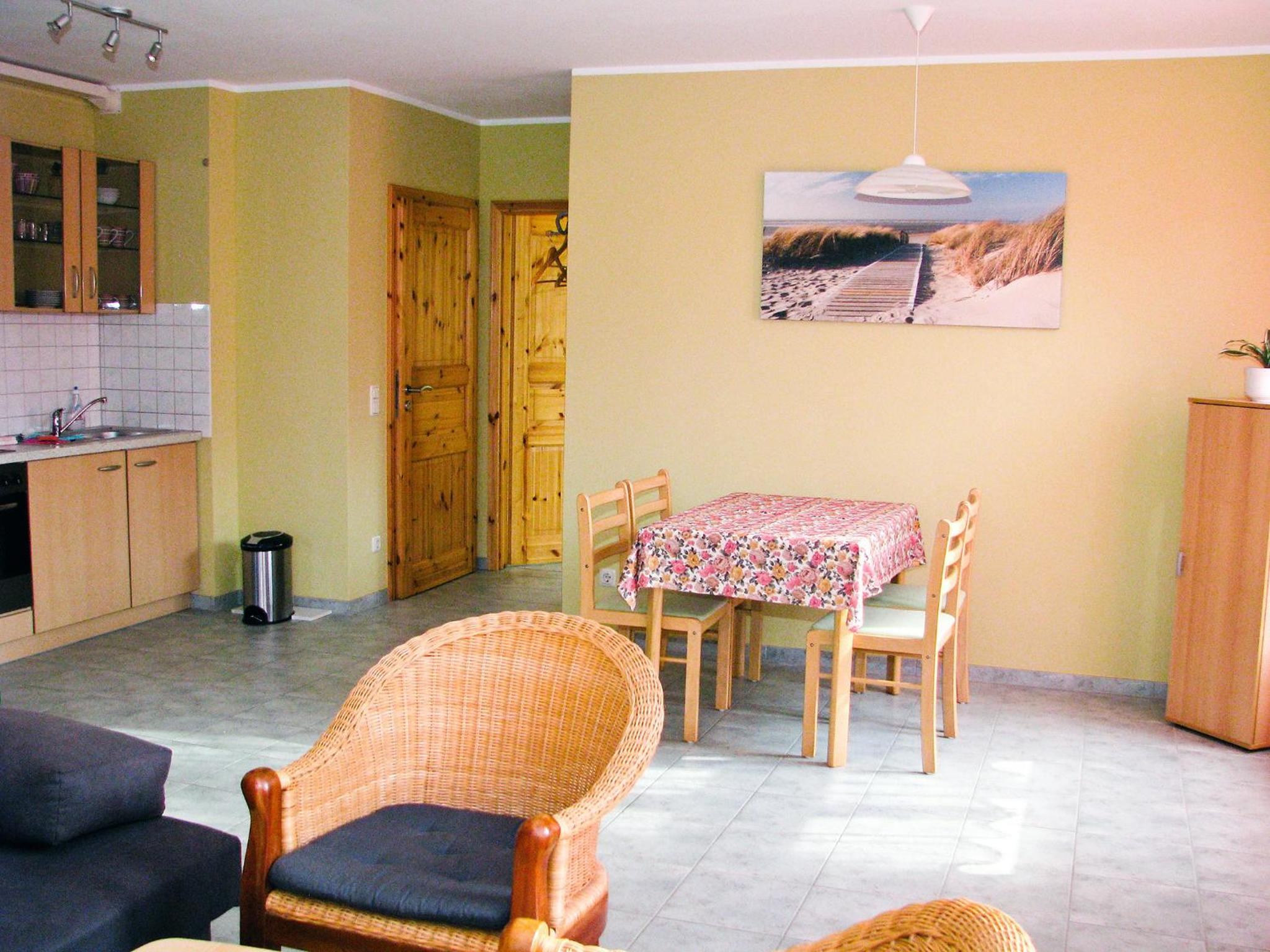 Hütigendachs, FW 4 view 4