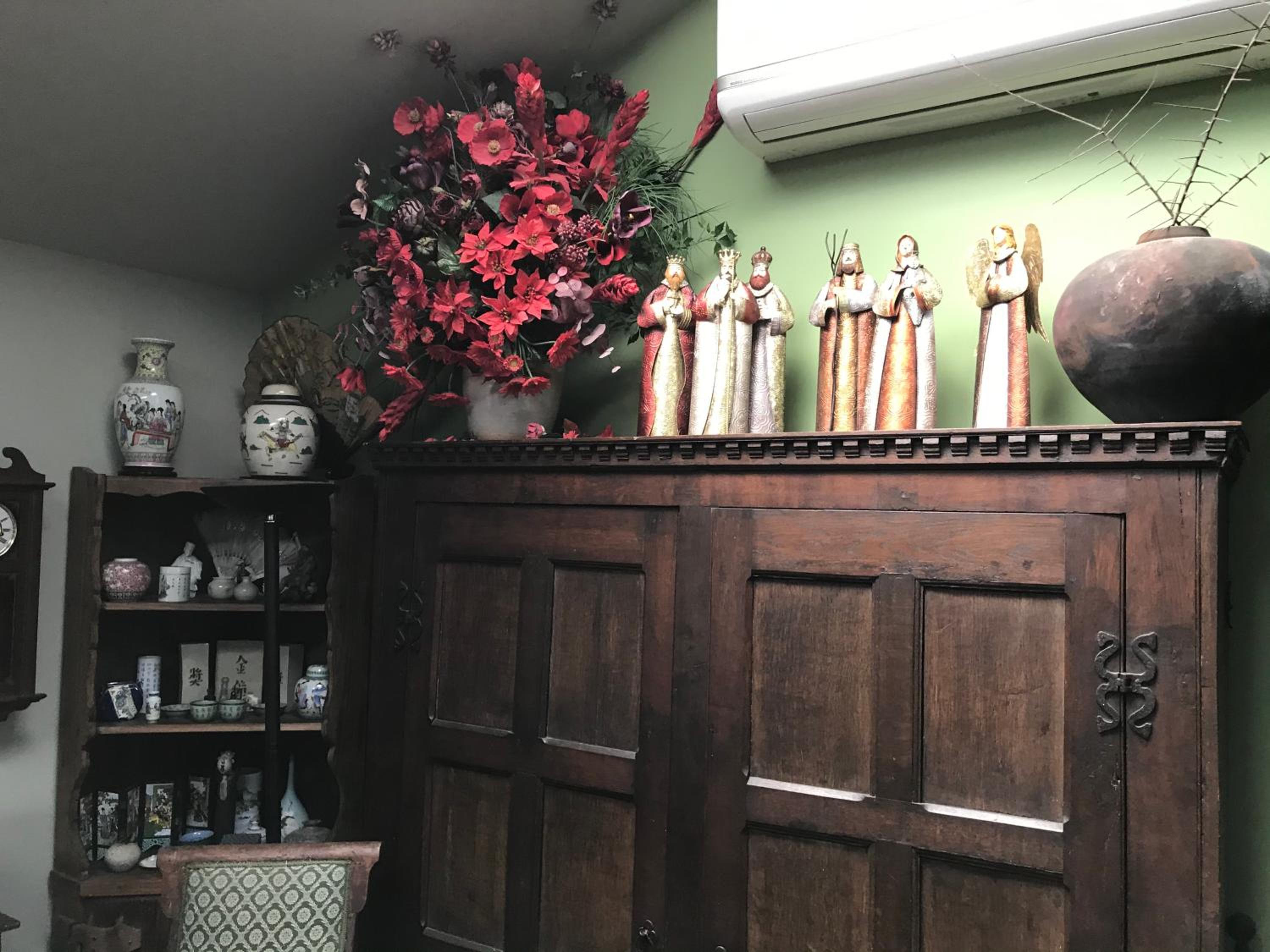 Bob Brown Room Art House