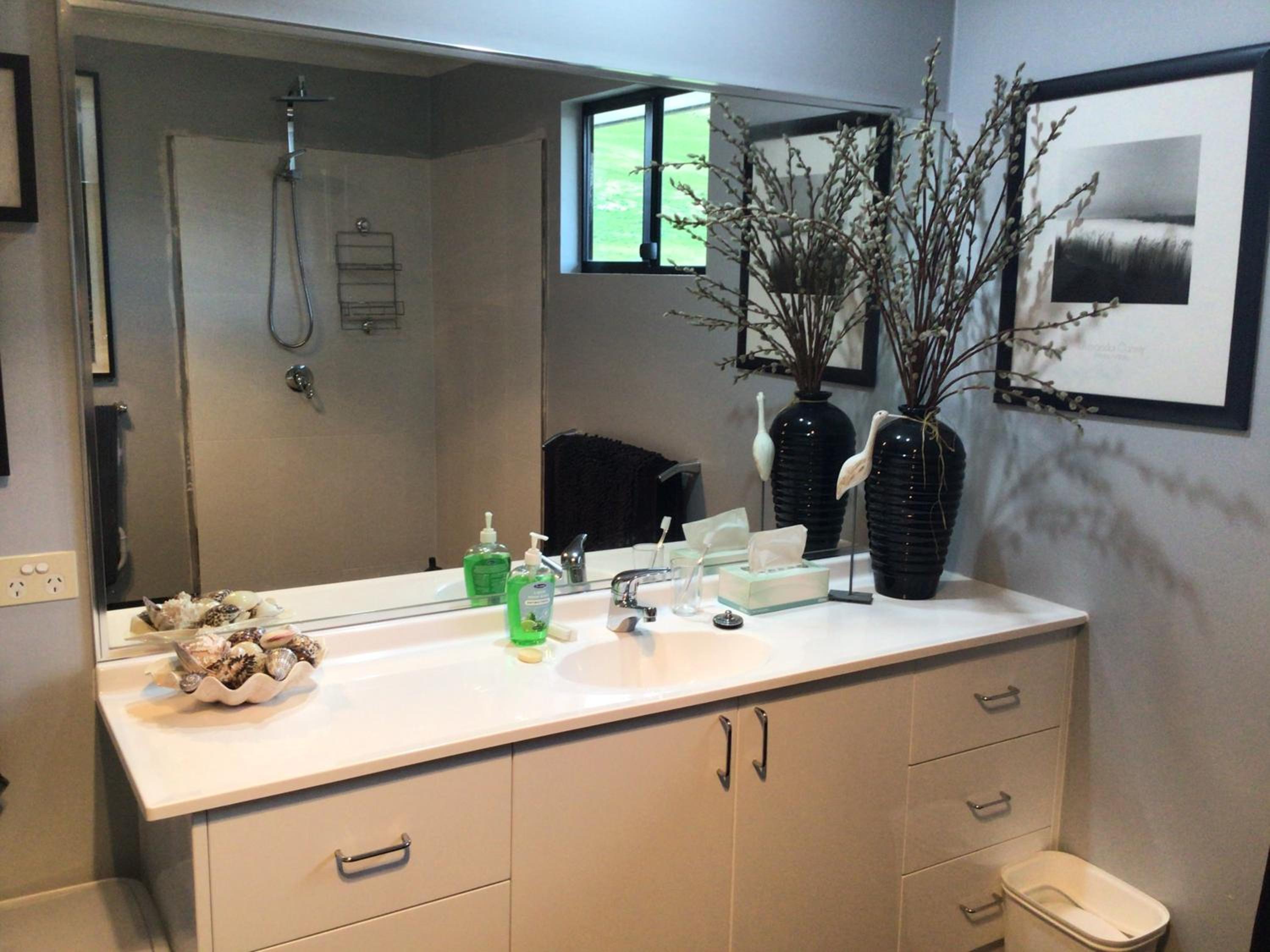 Bob Brown Room Art House