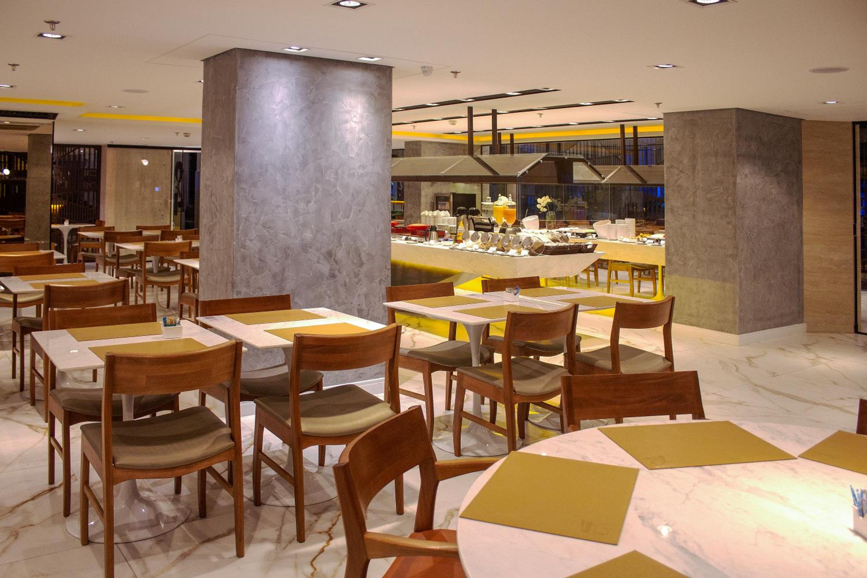Food & Beverage