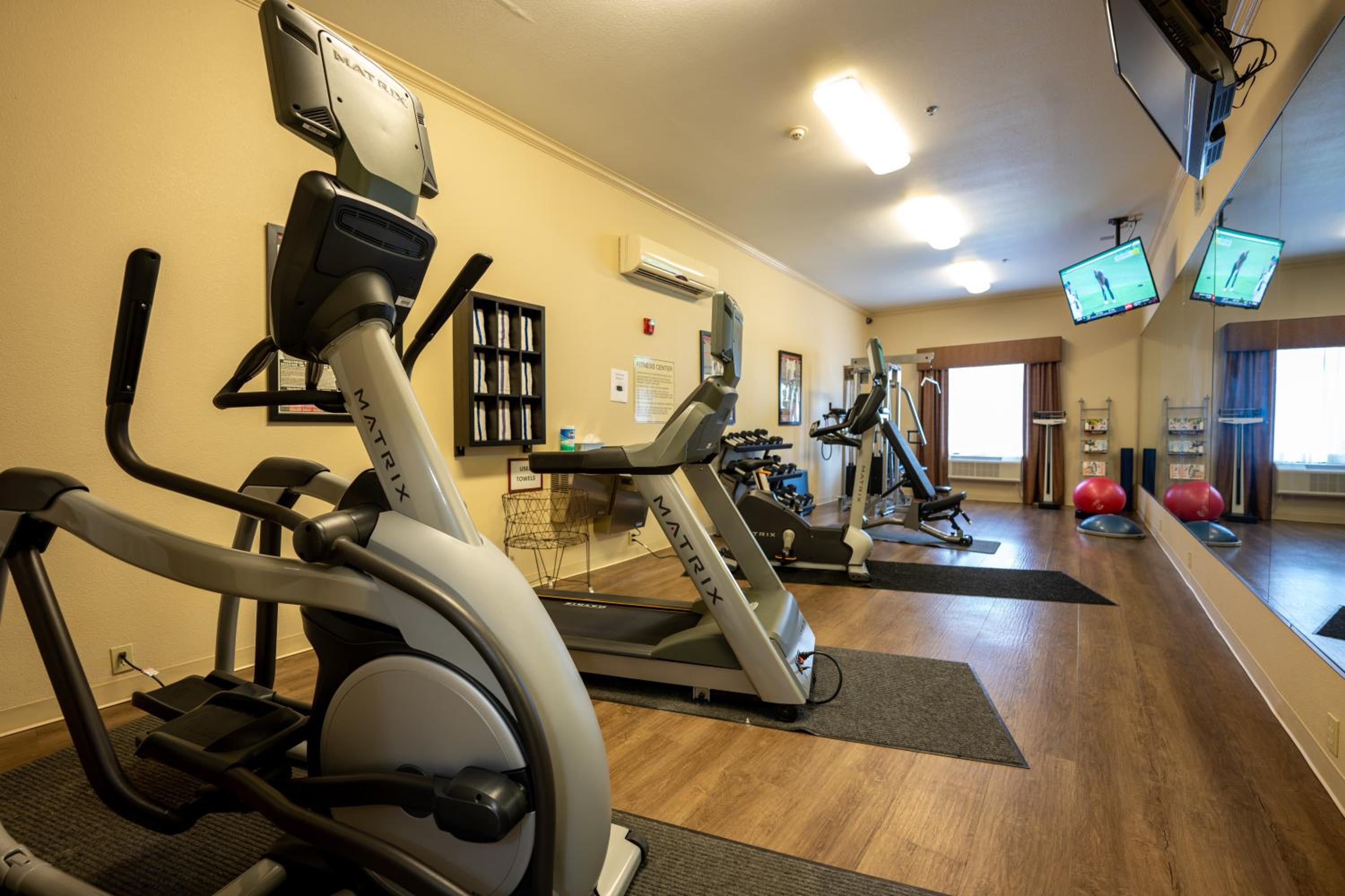 Holiday Inn Express & Suites Deer Park by IHG
