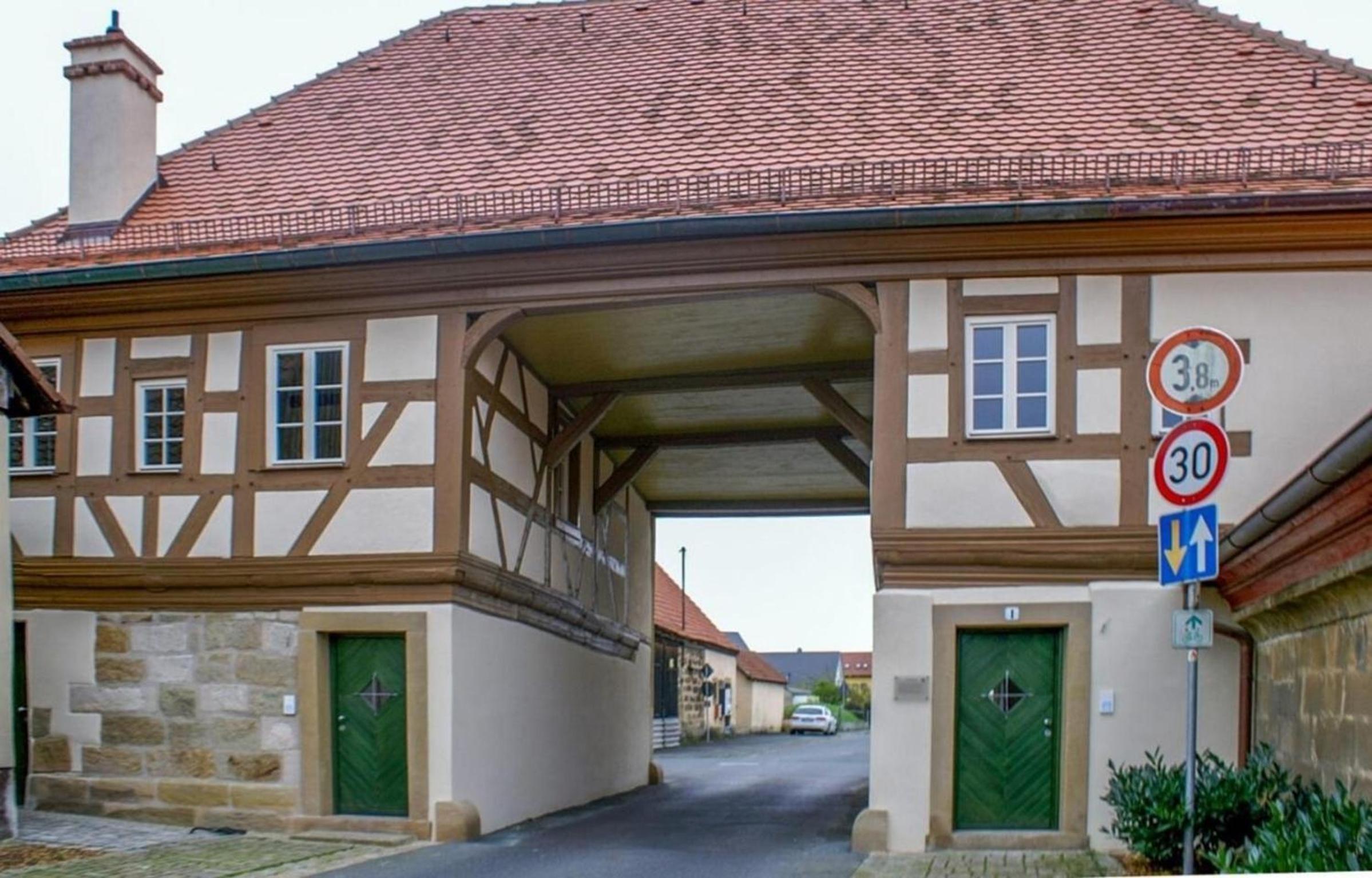 Torhaus Rattelsdorf - Wohnung Sonnenblume - Property Image 1