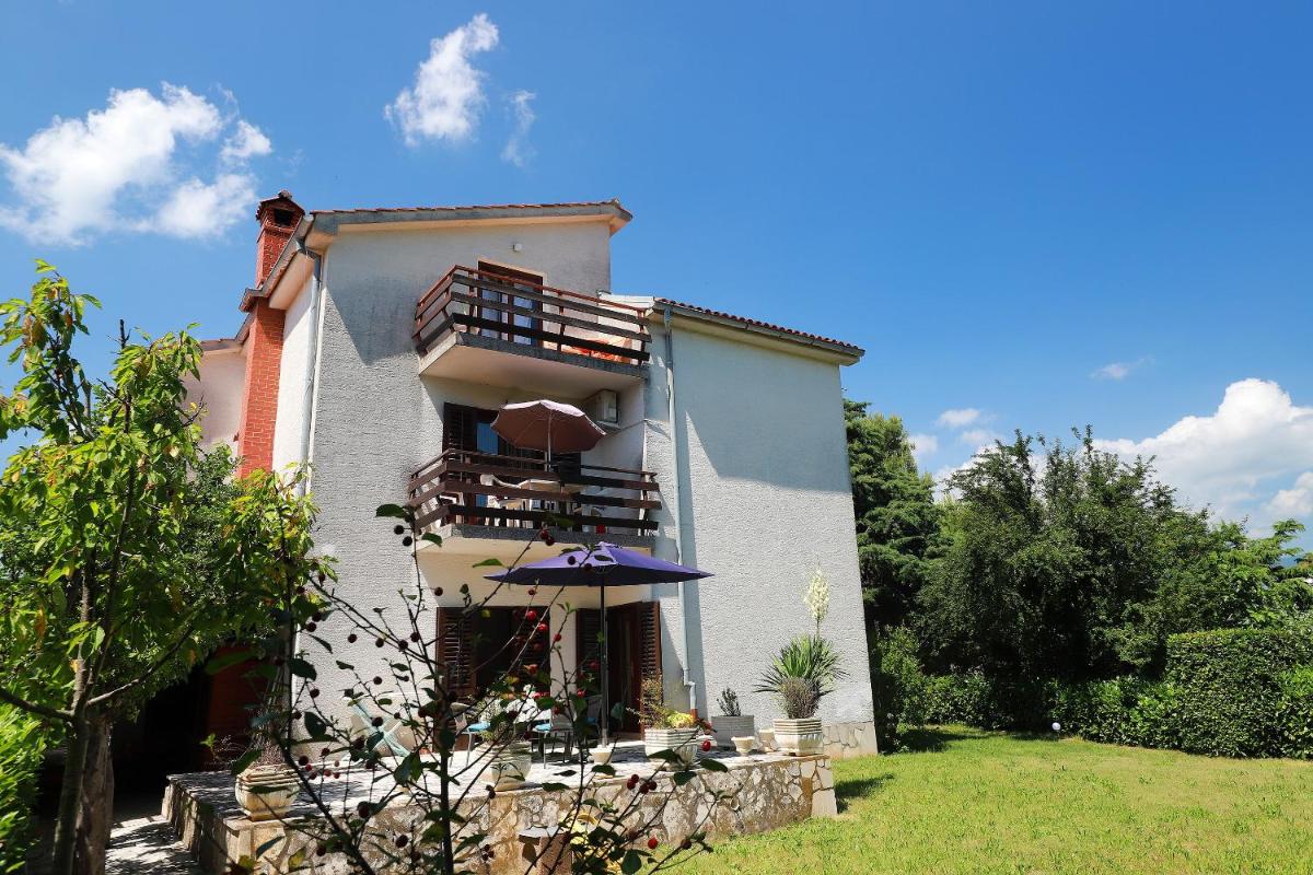 Apartmani Svoboda view 2