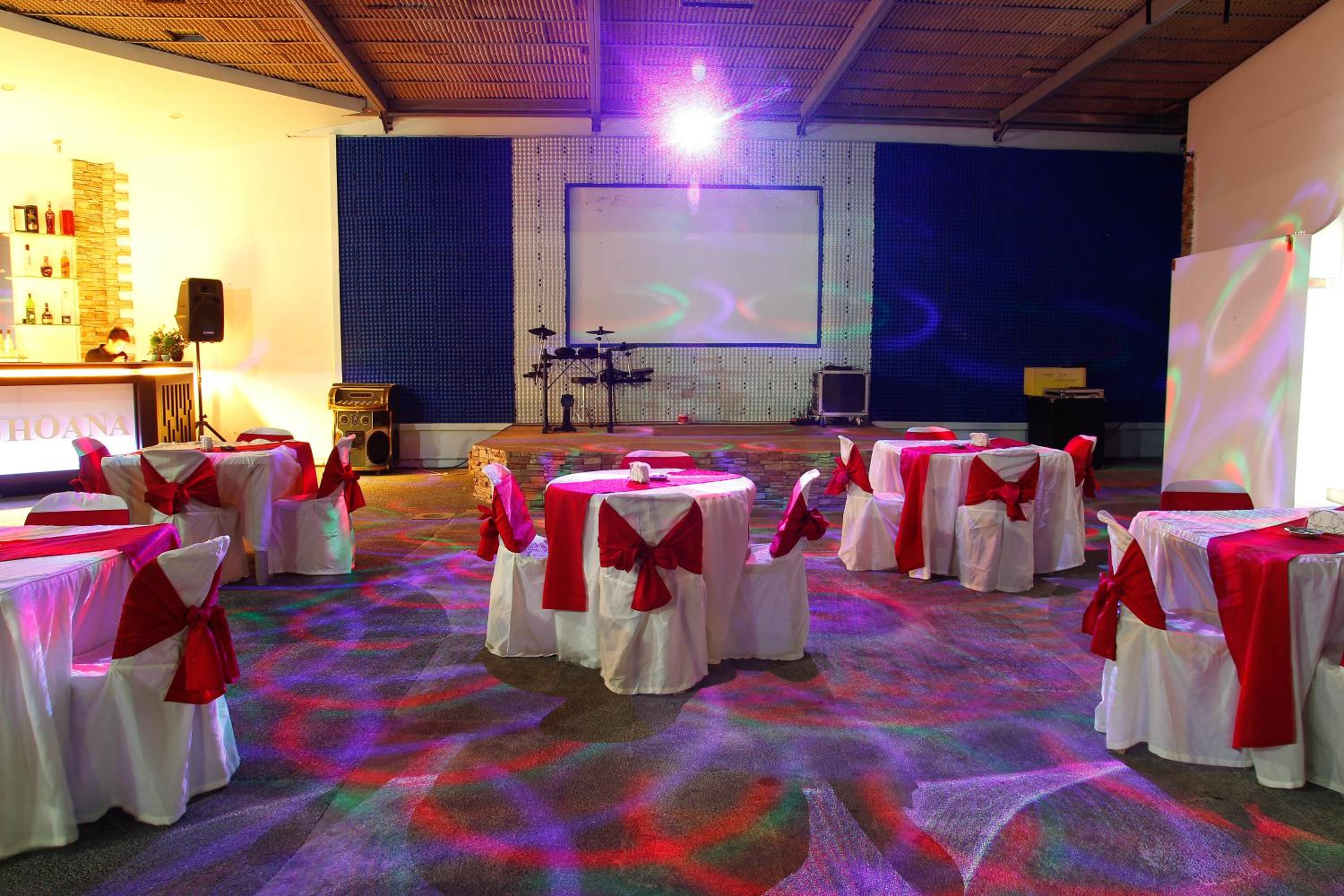meeting & event spaces