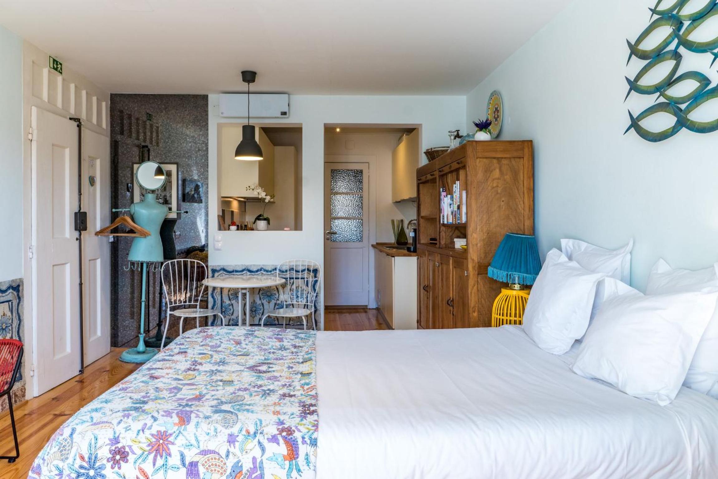 Lisbon Heart Apartments - Yellow Apartment by LovelyStay