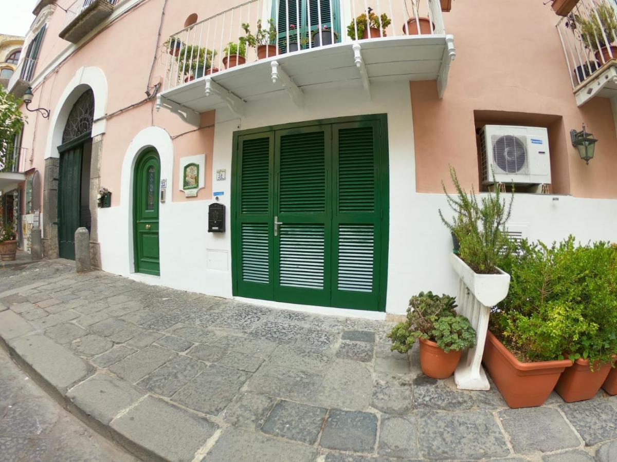 Appartamento sul mare ad Ischia Ponte photo 2