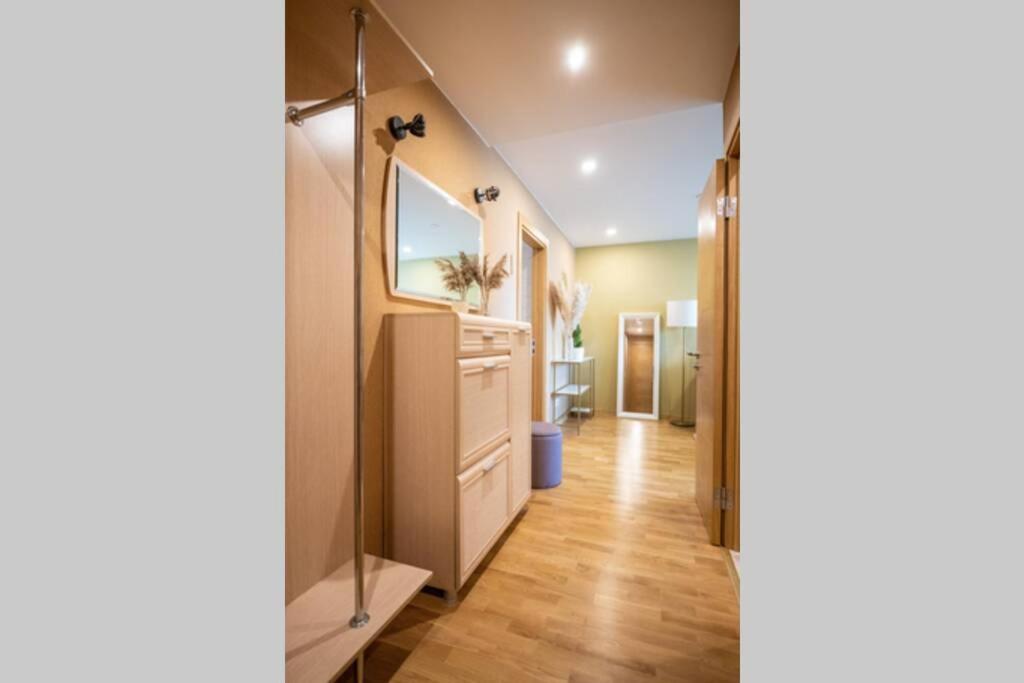 Beautiful & spacious apartment in Valmiera view 4