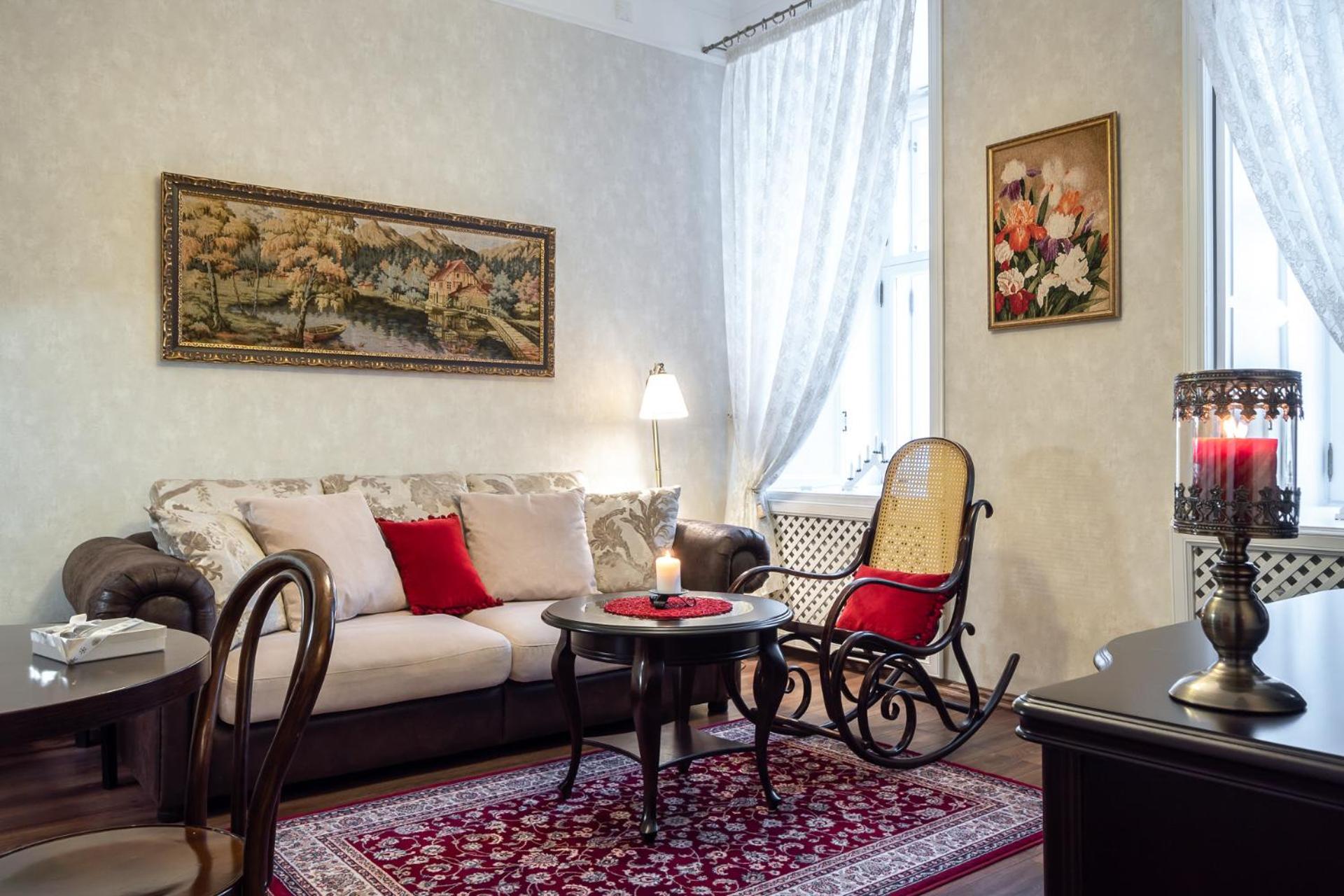 Classic Apartments in Old Town