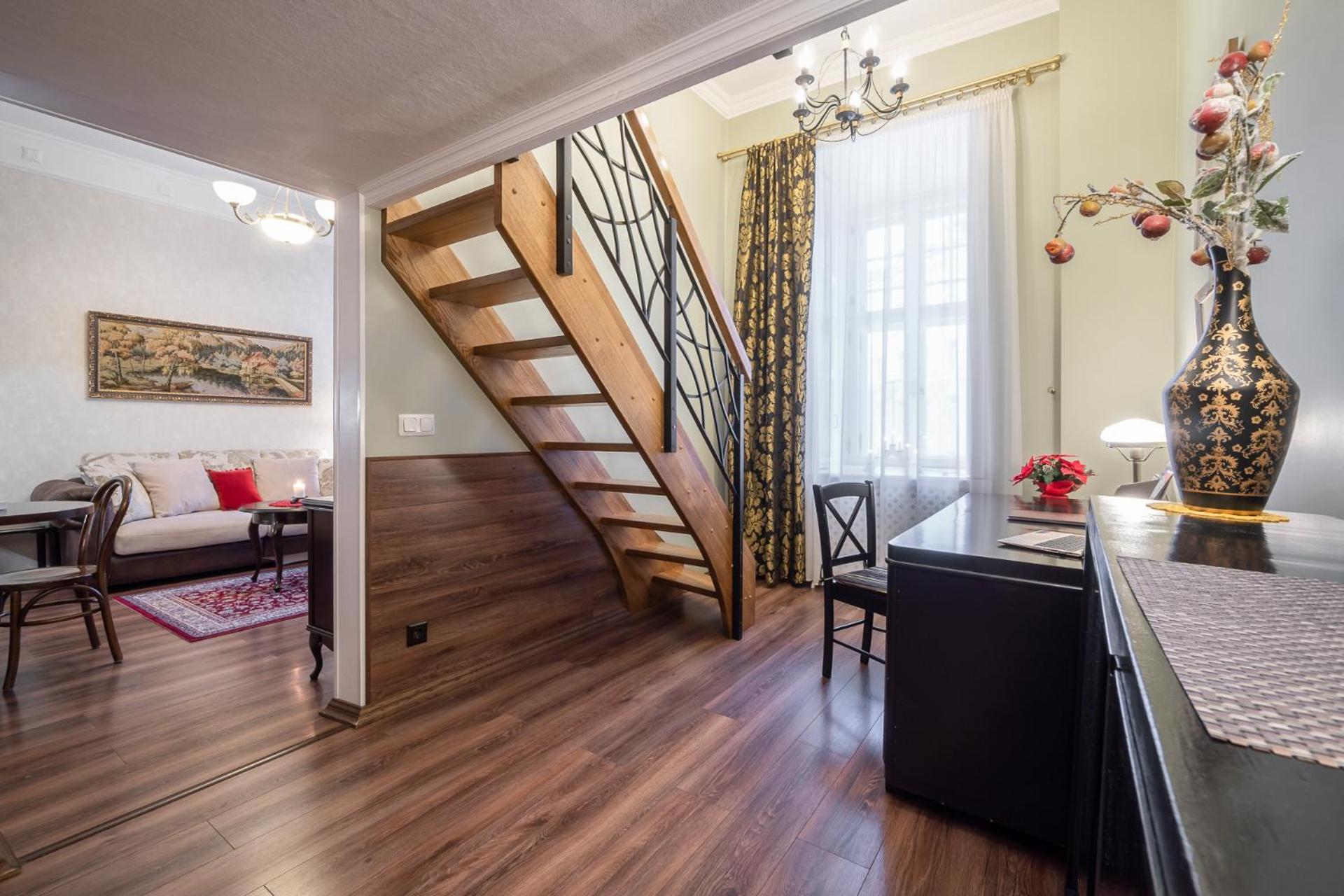 Classic Apartments in Old Town