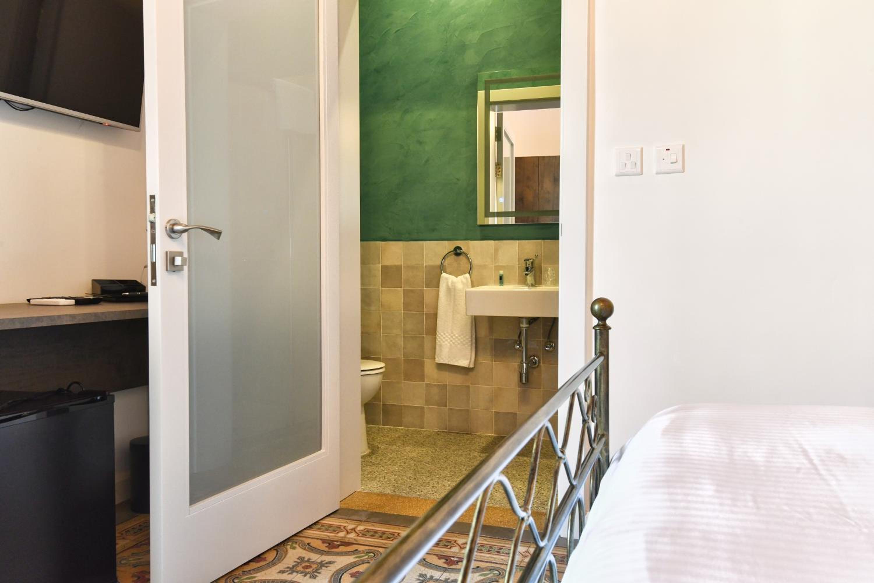 Xeuchia Accommodation view 3