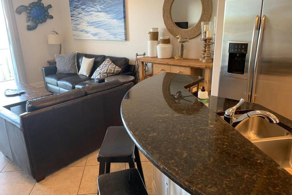 Luxury and Spacious Waterside Getaway view 3