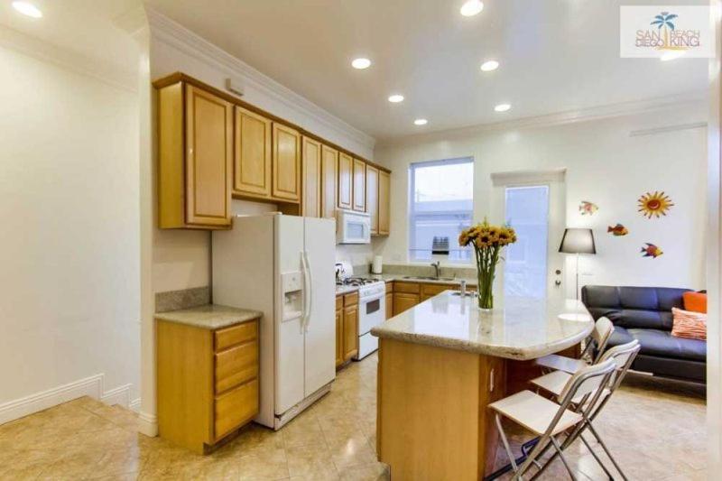 200-Surf Stars Penthouse view 4