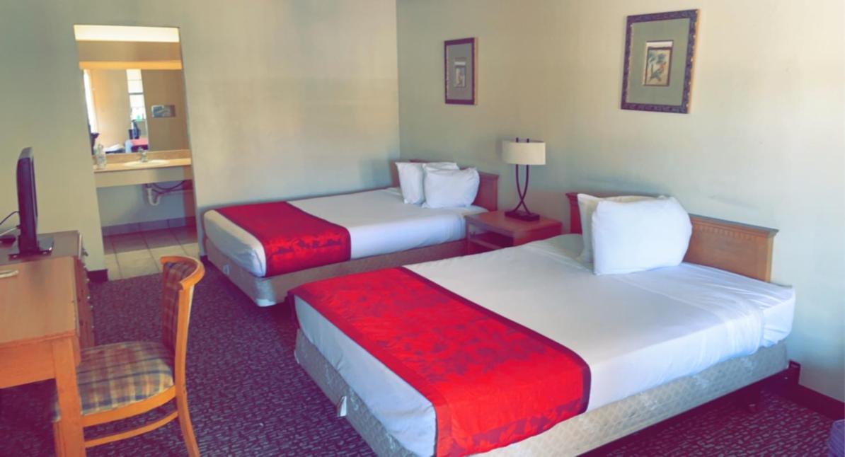 Kingman Vacations - Silver Queen Inn - Property Image 2