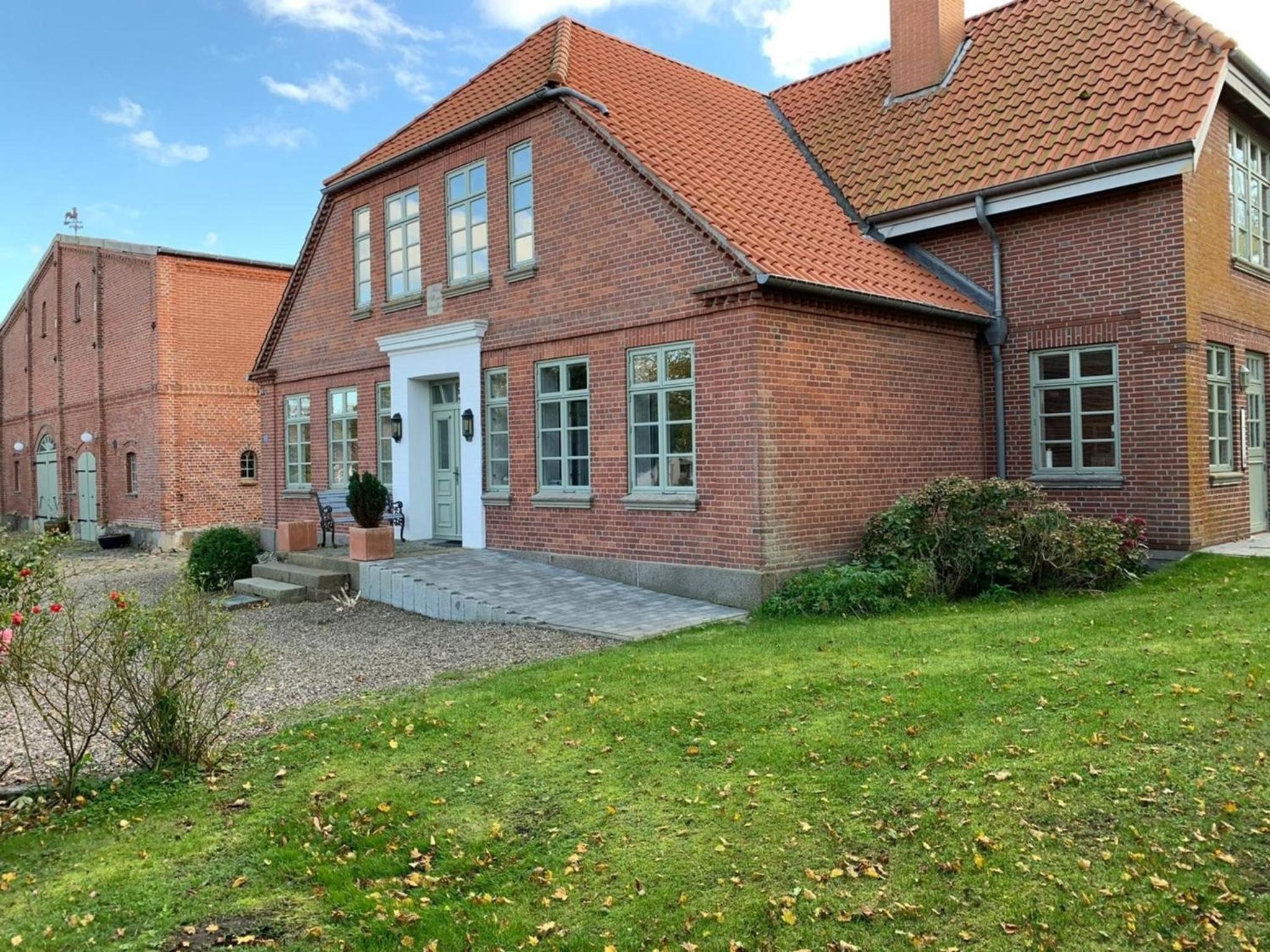 Fehmarn-OstseeferienAltes Bauernhaus 169 view 2