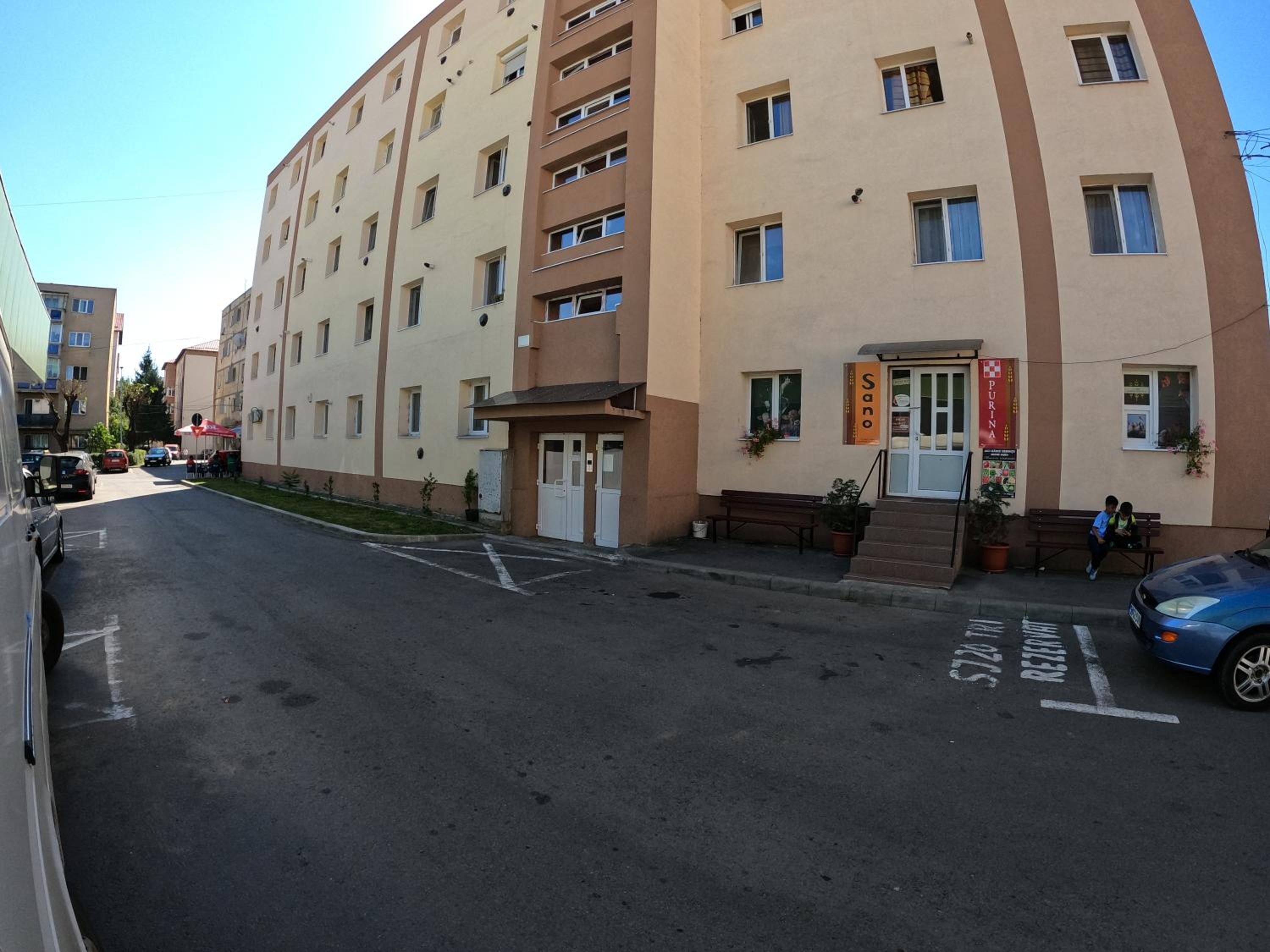 Cozy Studio 1 Bedroom nearby Value Center Mall view 3