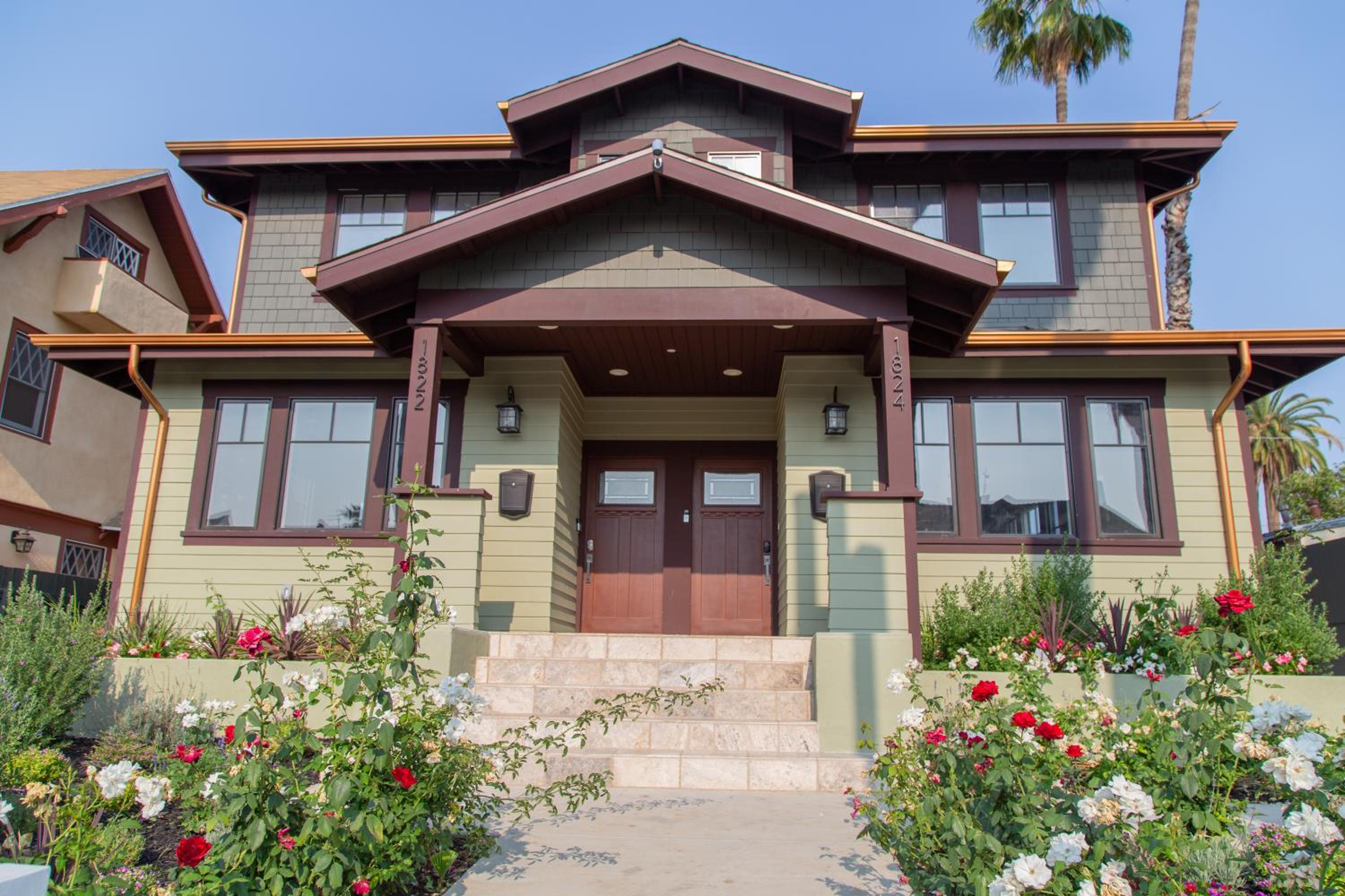 HISTORIC 2 Story Near DTLA/USC/LAFC/STAPLES CENTER