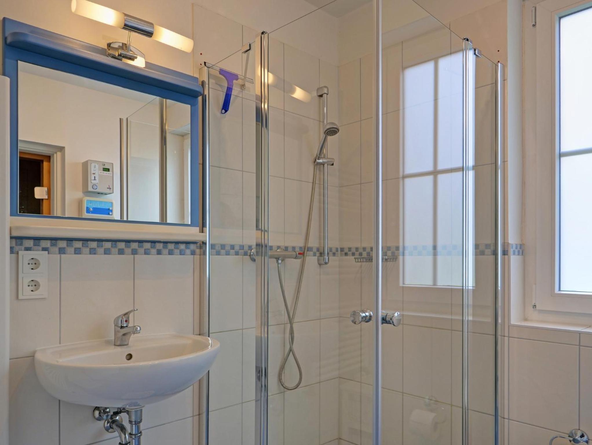 C 8 Reethaus REMY -Luxus mit Schwimmbad Dampfbad und Saunen und großen Grundstück exklusiv