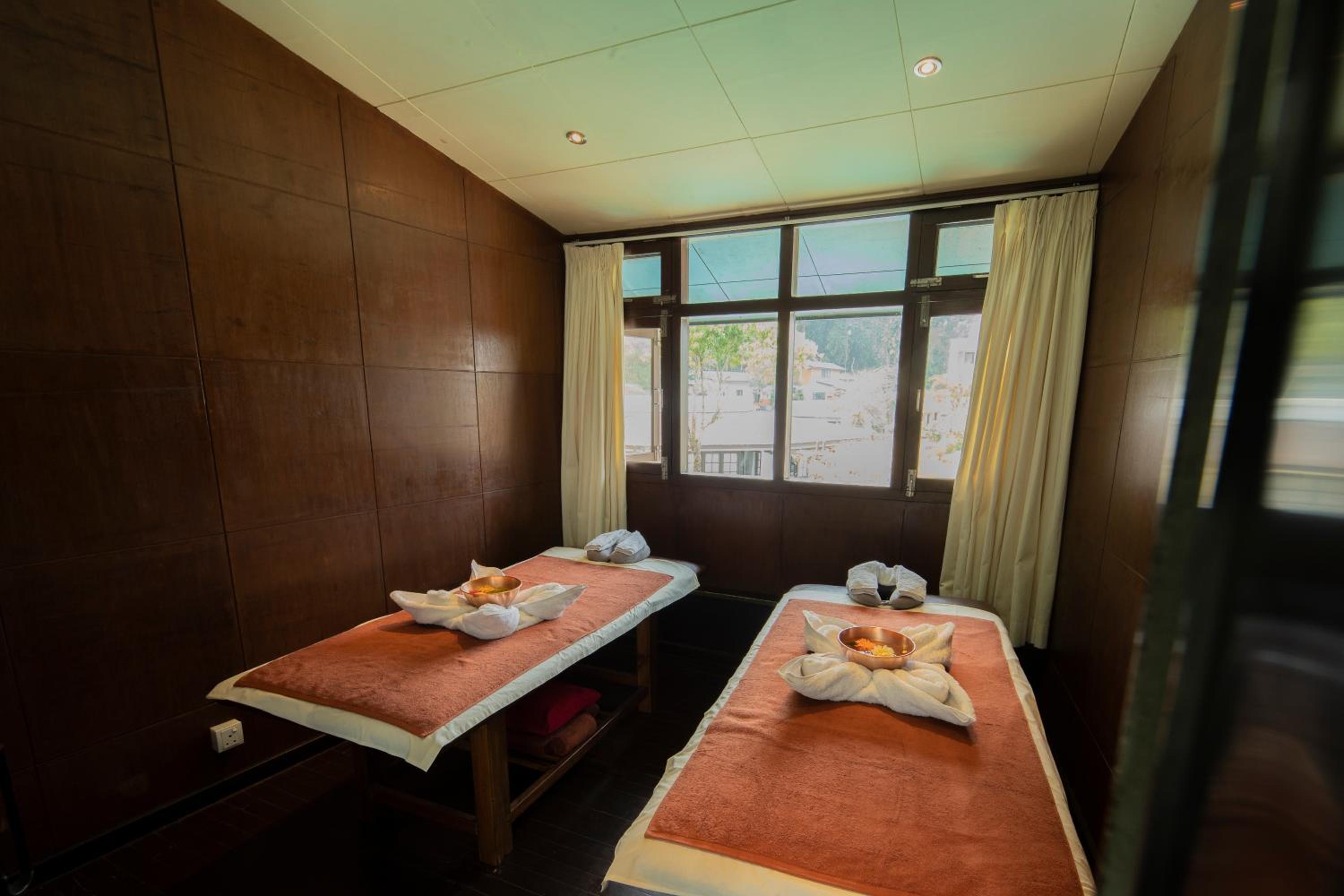 Fish Tail Lodge — photo 100