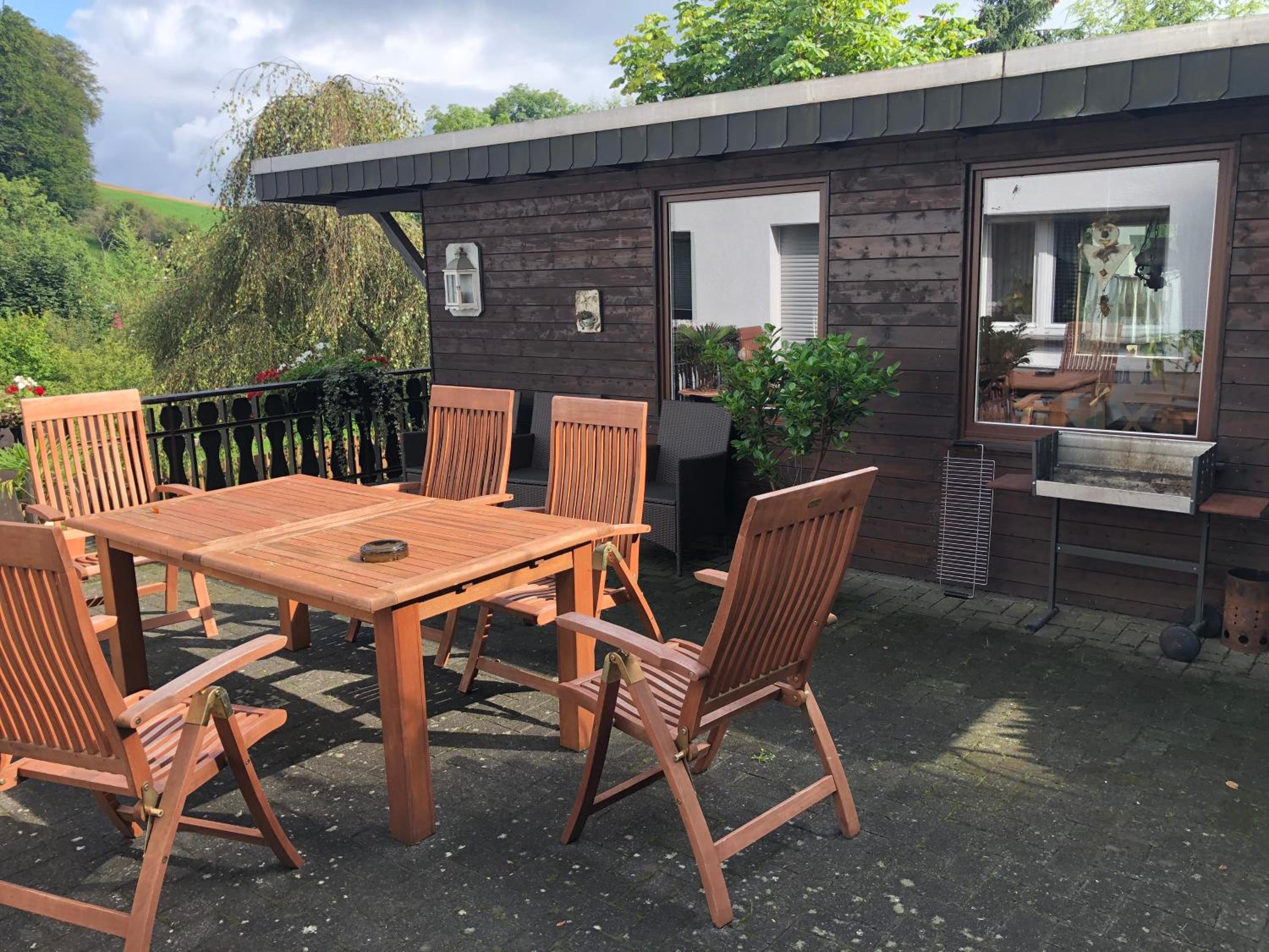 Ferienwohnung am Wald mit Garten & Hot-Tub & Alpakas