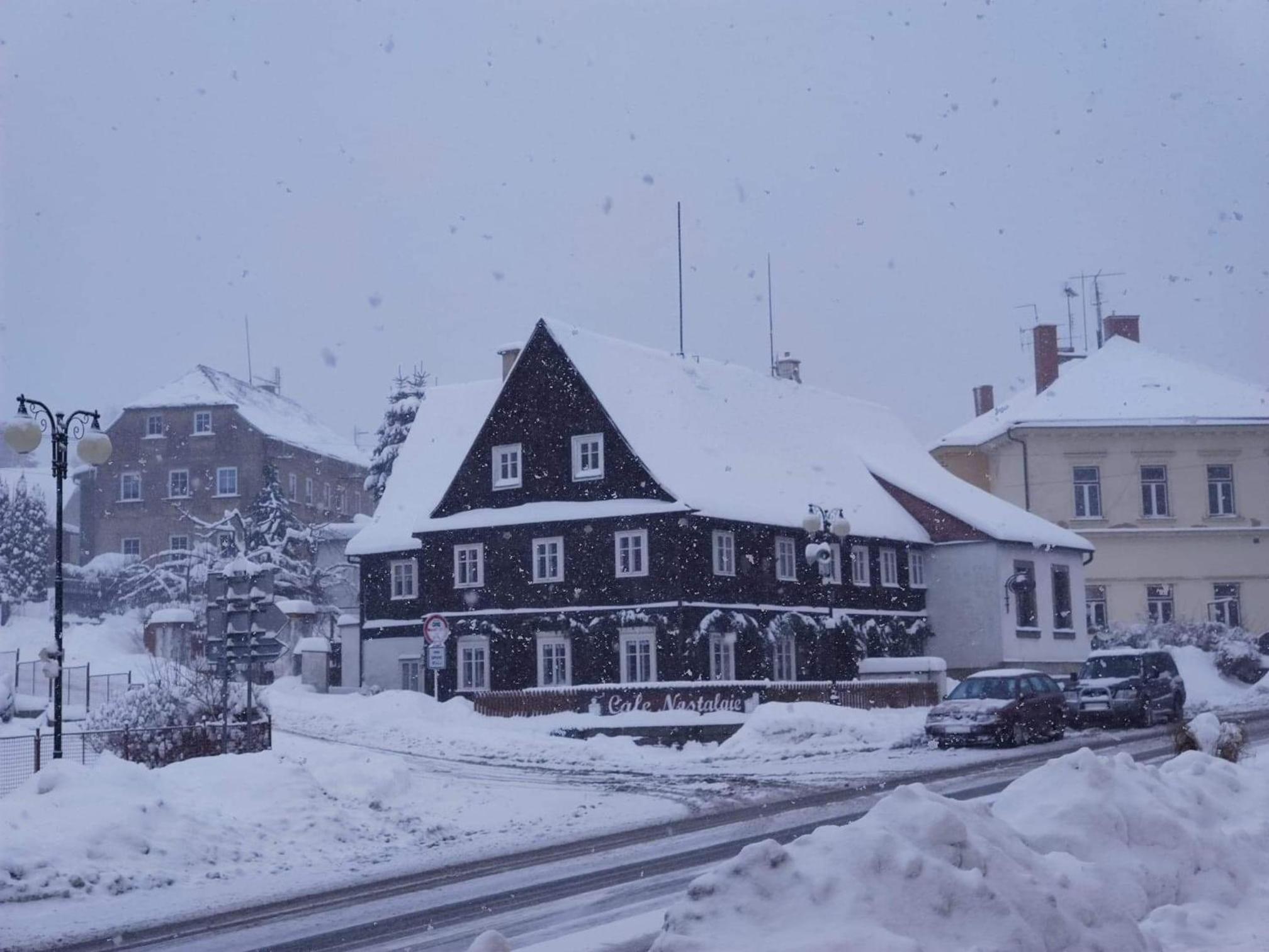 Cafe Nostalgie dvoulůžkový romantický pokoj