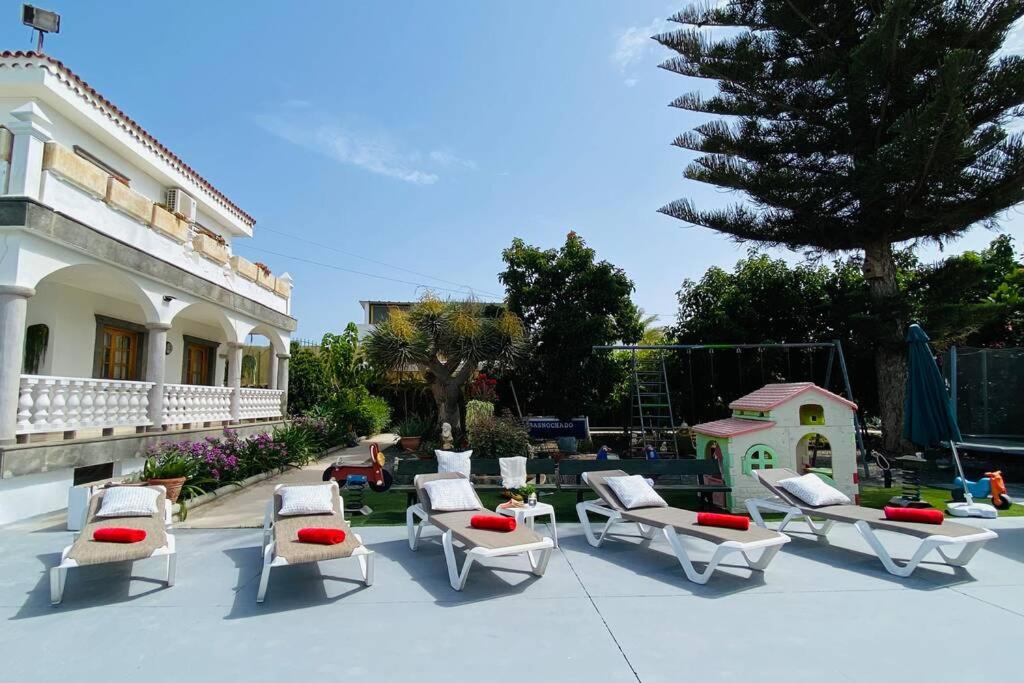 2 apartments with private heated pool view 2