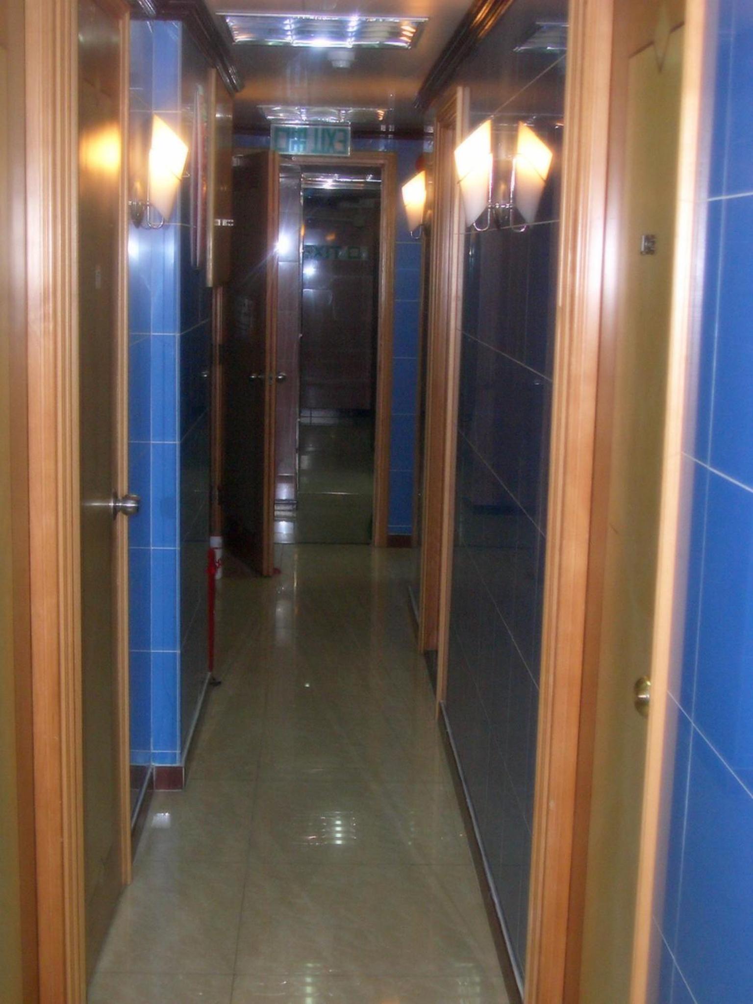 Oriental Pearl Budget Hotel
